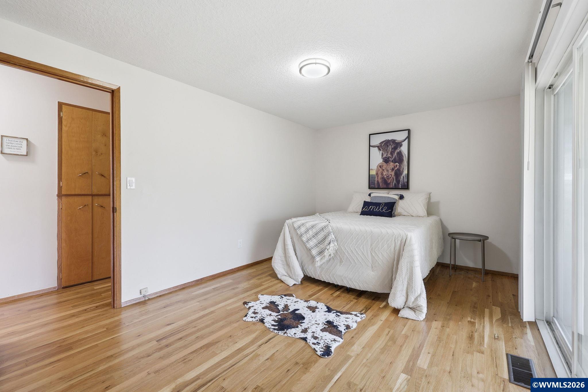 1383 Thompson Rd, Woodburn, OR, 97071