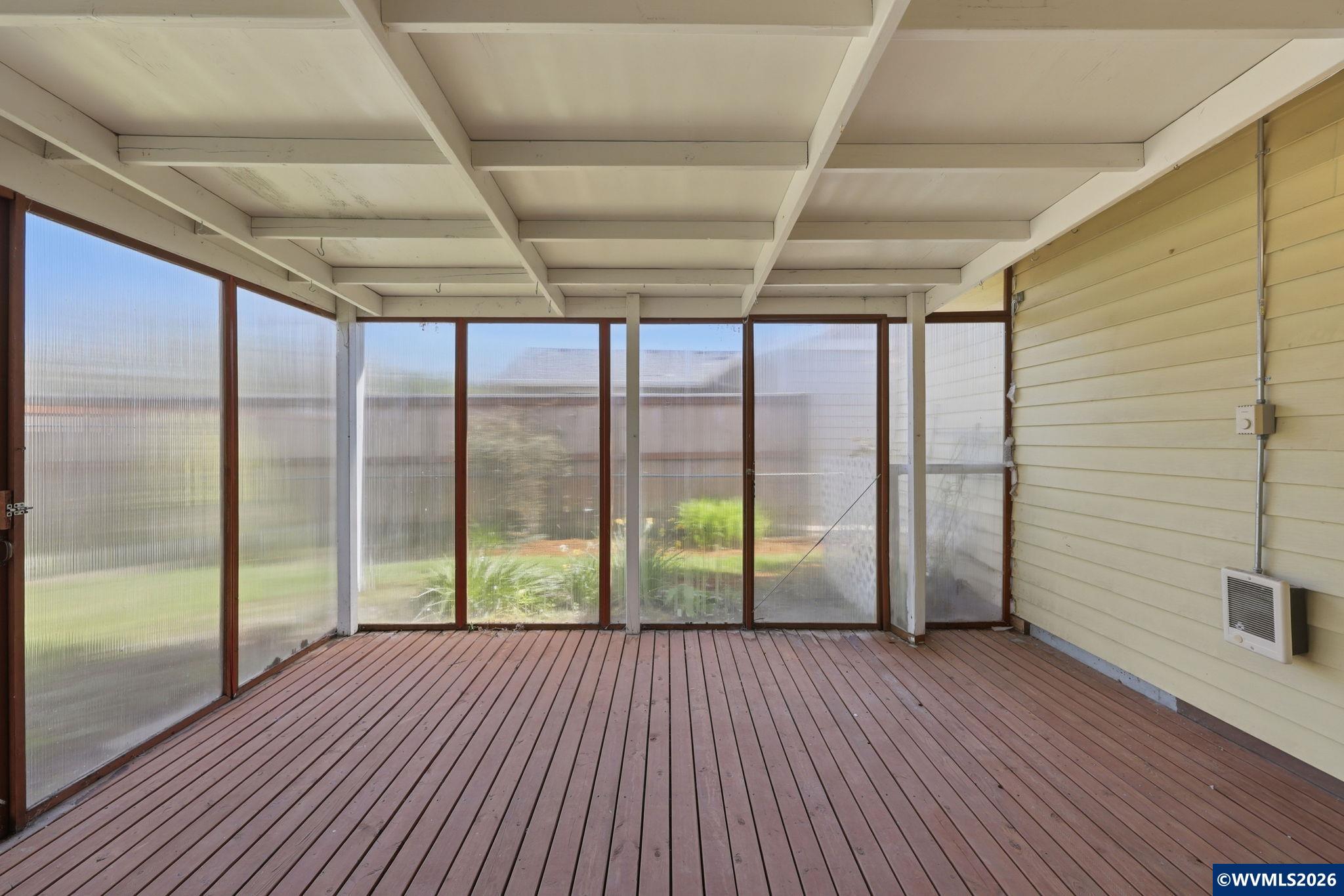 1383 Thompson Rd, Woodburn, OR, 97071