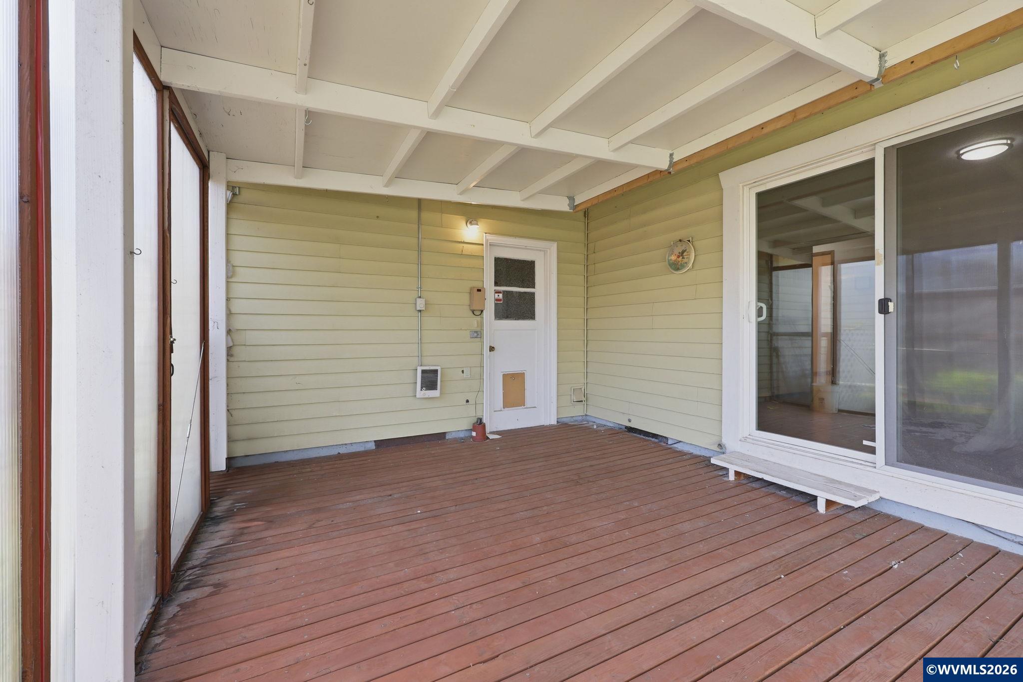 1383 Thompson Rd, Woodburn, OR, 97071