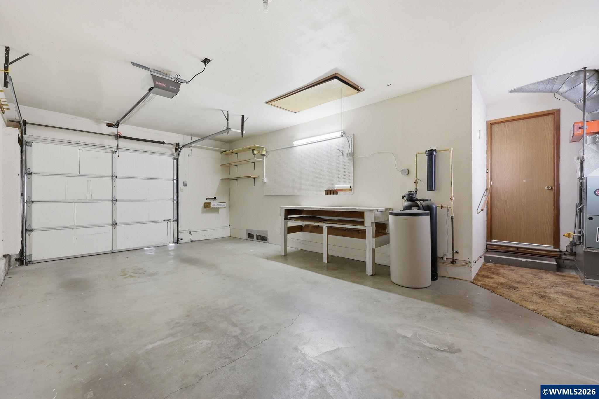 1383 Thompson Rd, Woodburn, OR, 97071