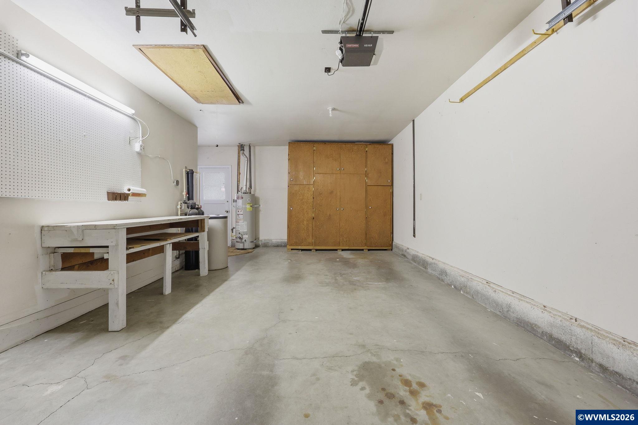 1383 Thompson Rd, Woodburn, OR, 97071