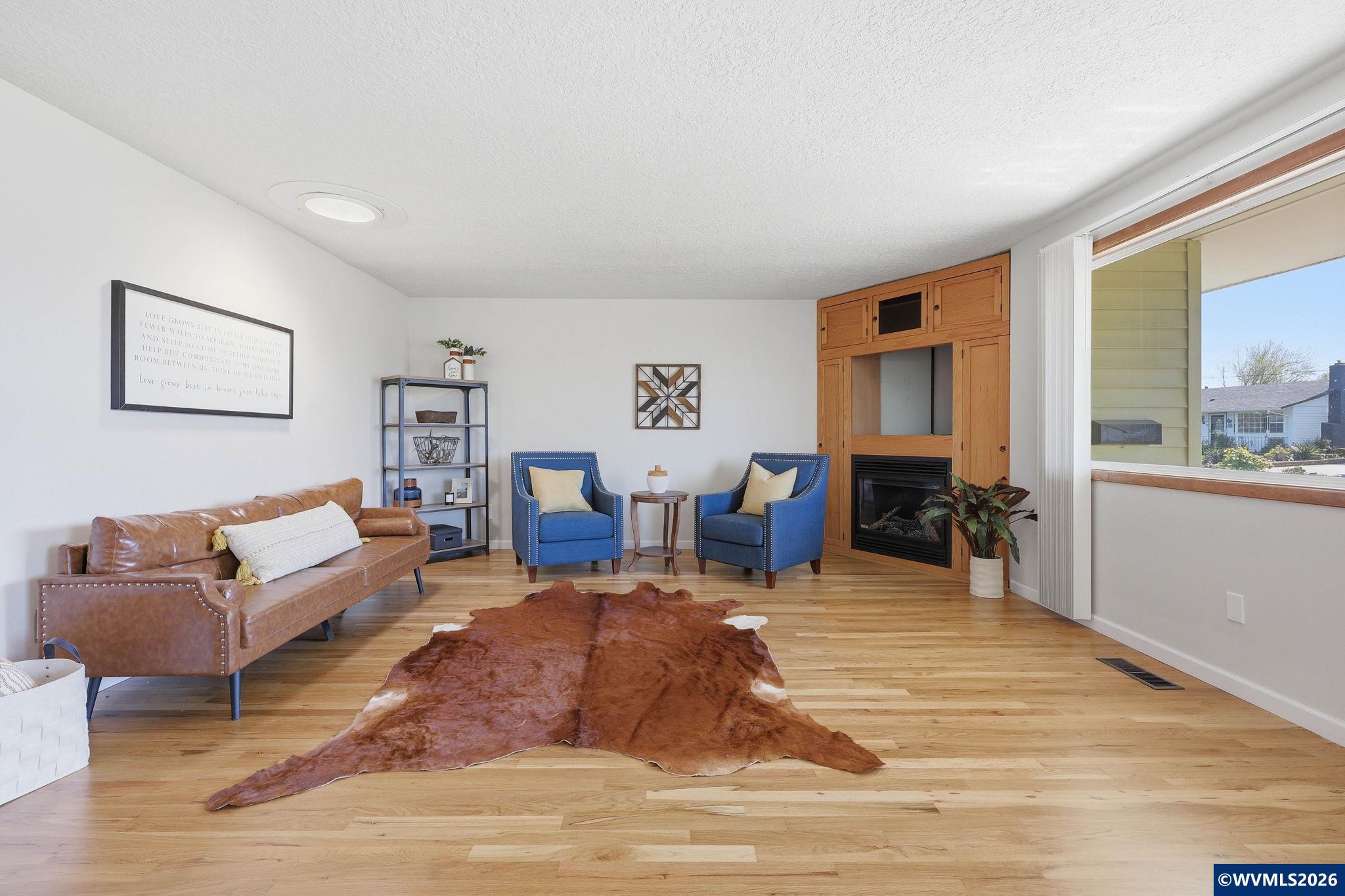 1383 Thompson Rd, Woodburn, OR, 97071