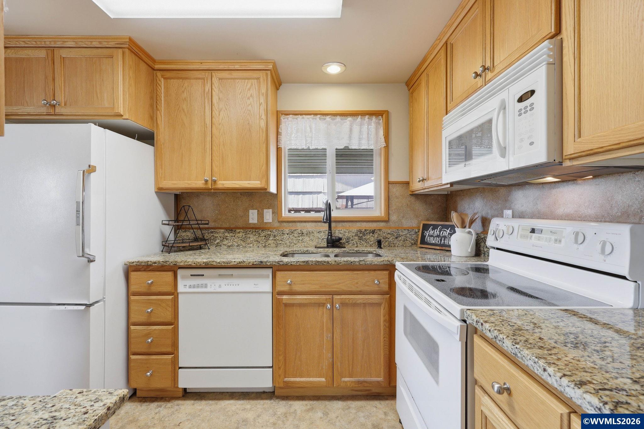 1383 Thompson Rd, Woodburn, OR, 97071