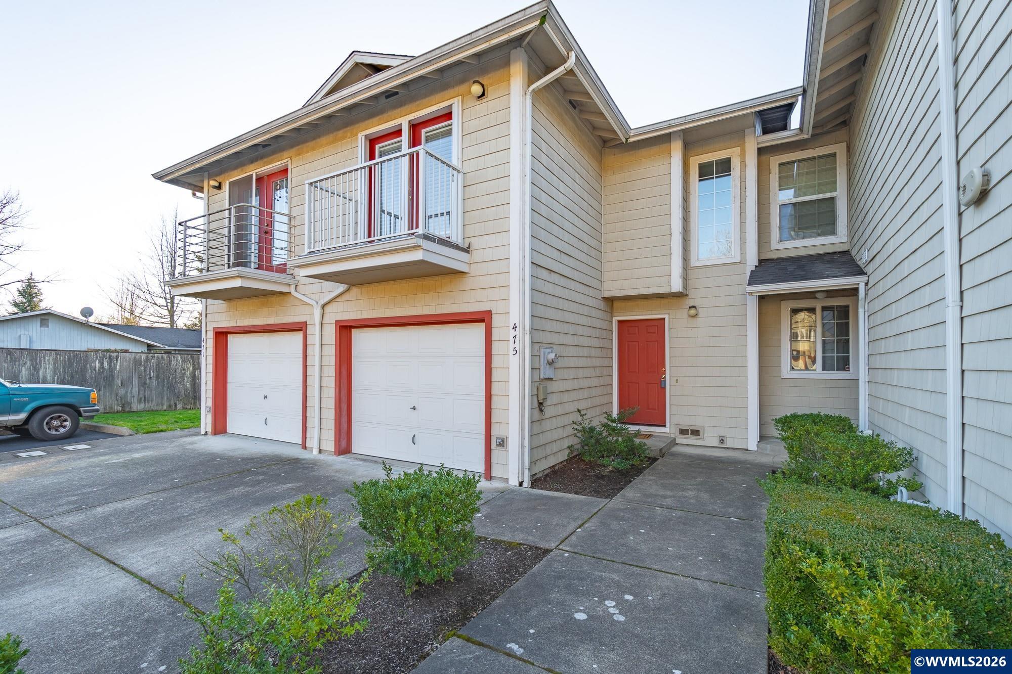 475 NE Conifer Bl
