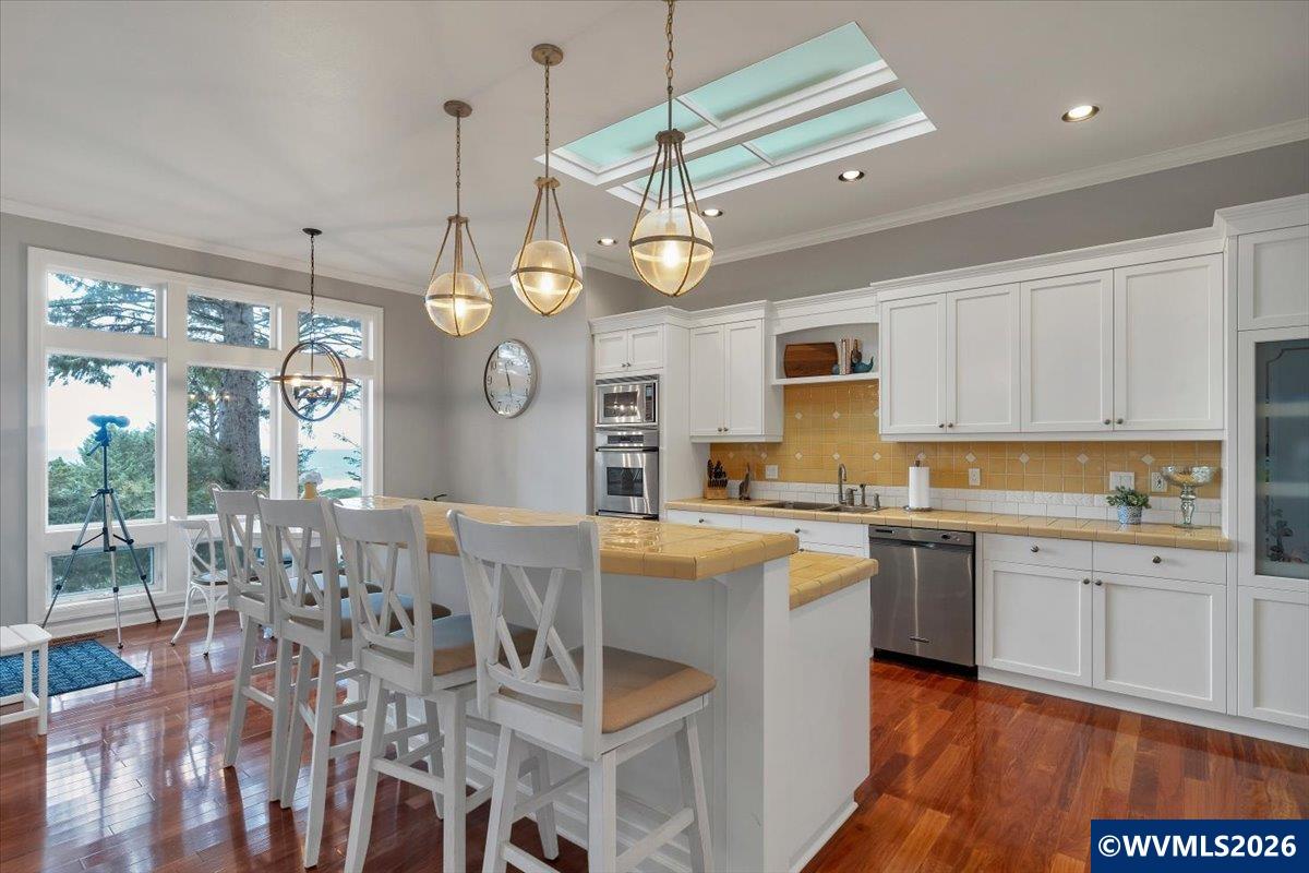 108 Ridge Crest Rd, Gleneden Beach, OR, 97388