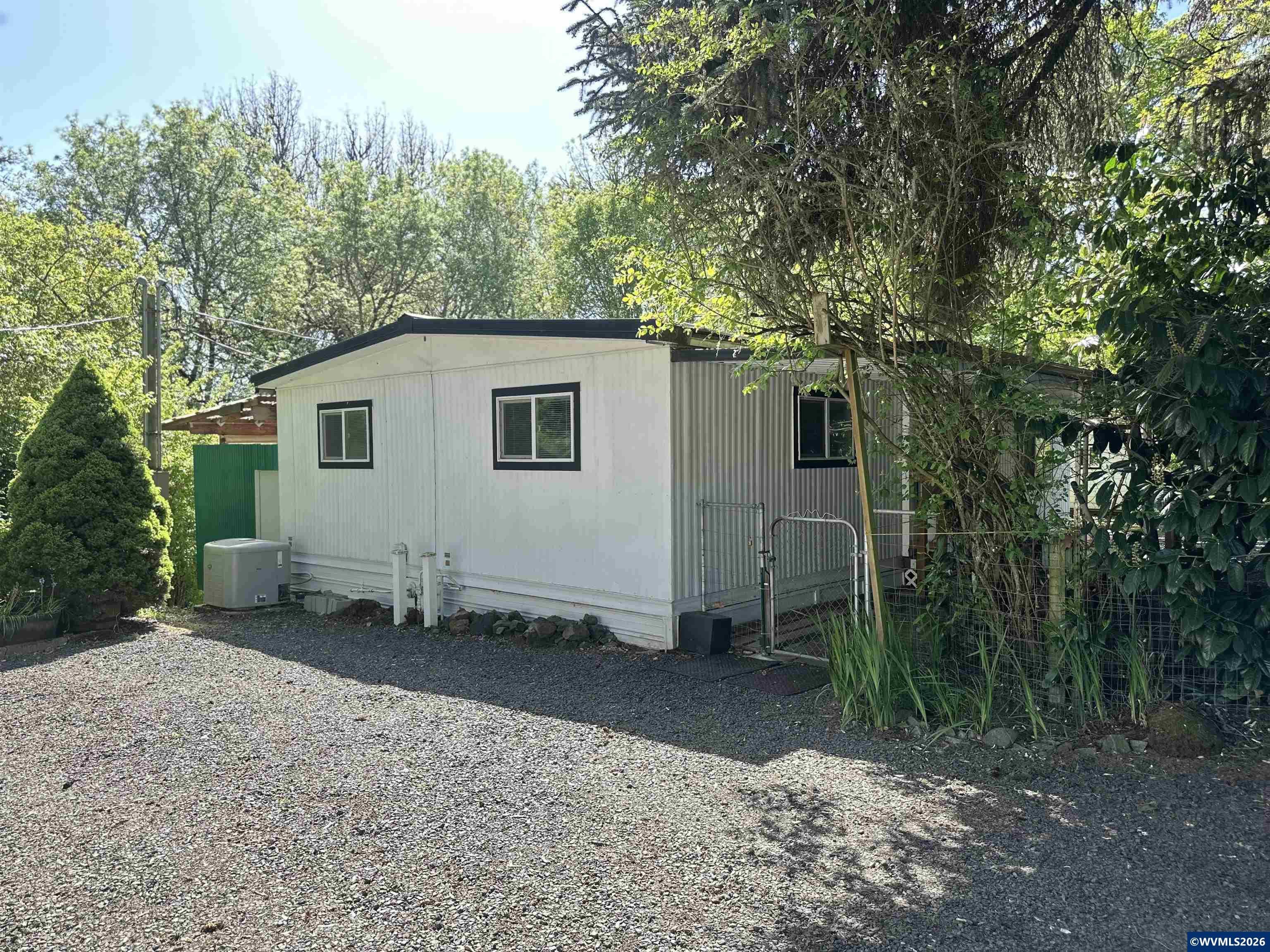 1538 Umpqua Rd, Woodburn, OR, 97071
