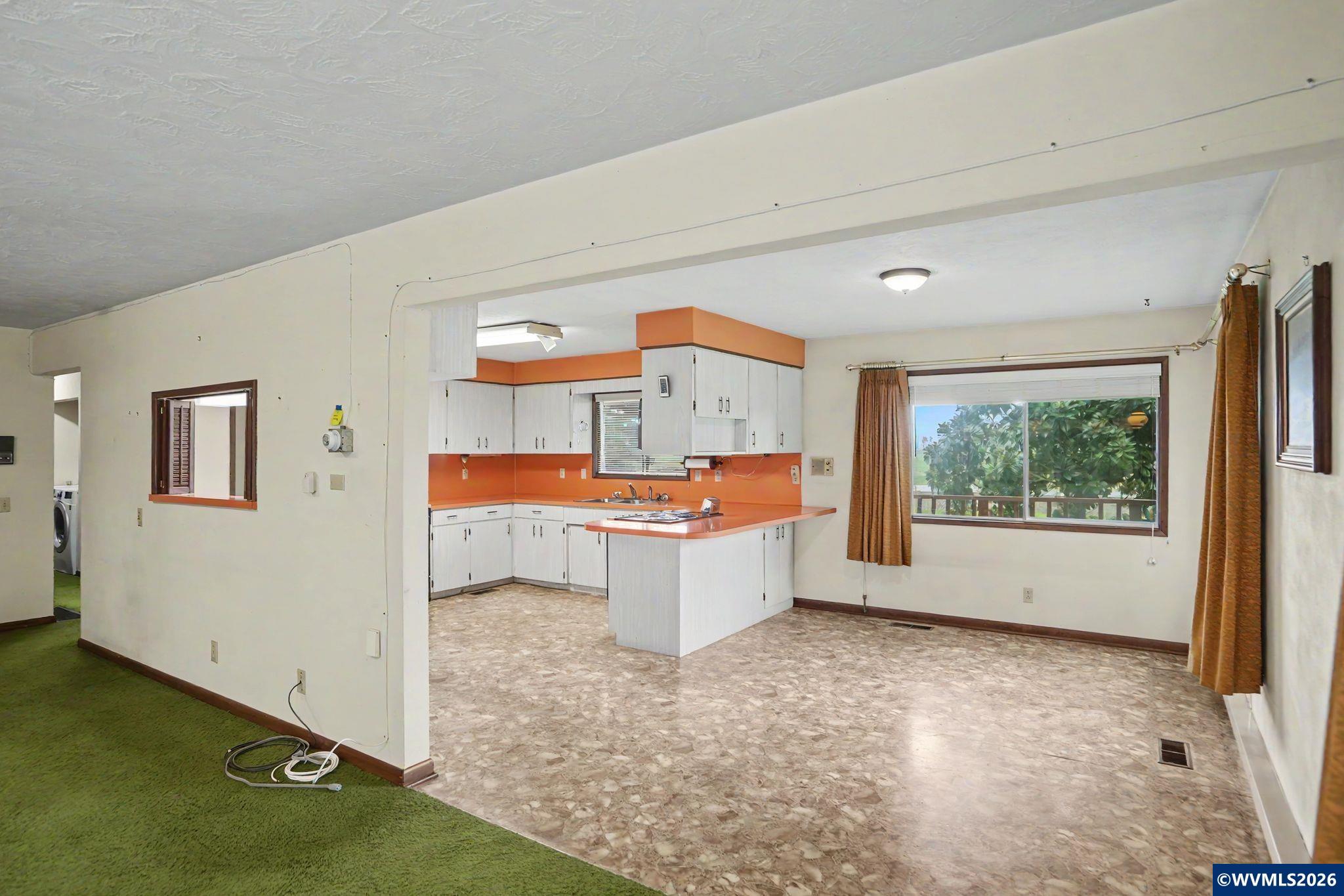 35861 Santiam Hwy SE