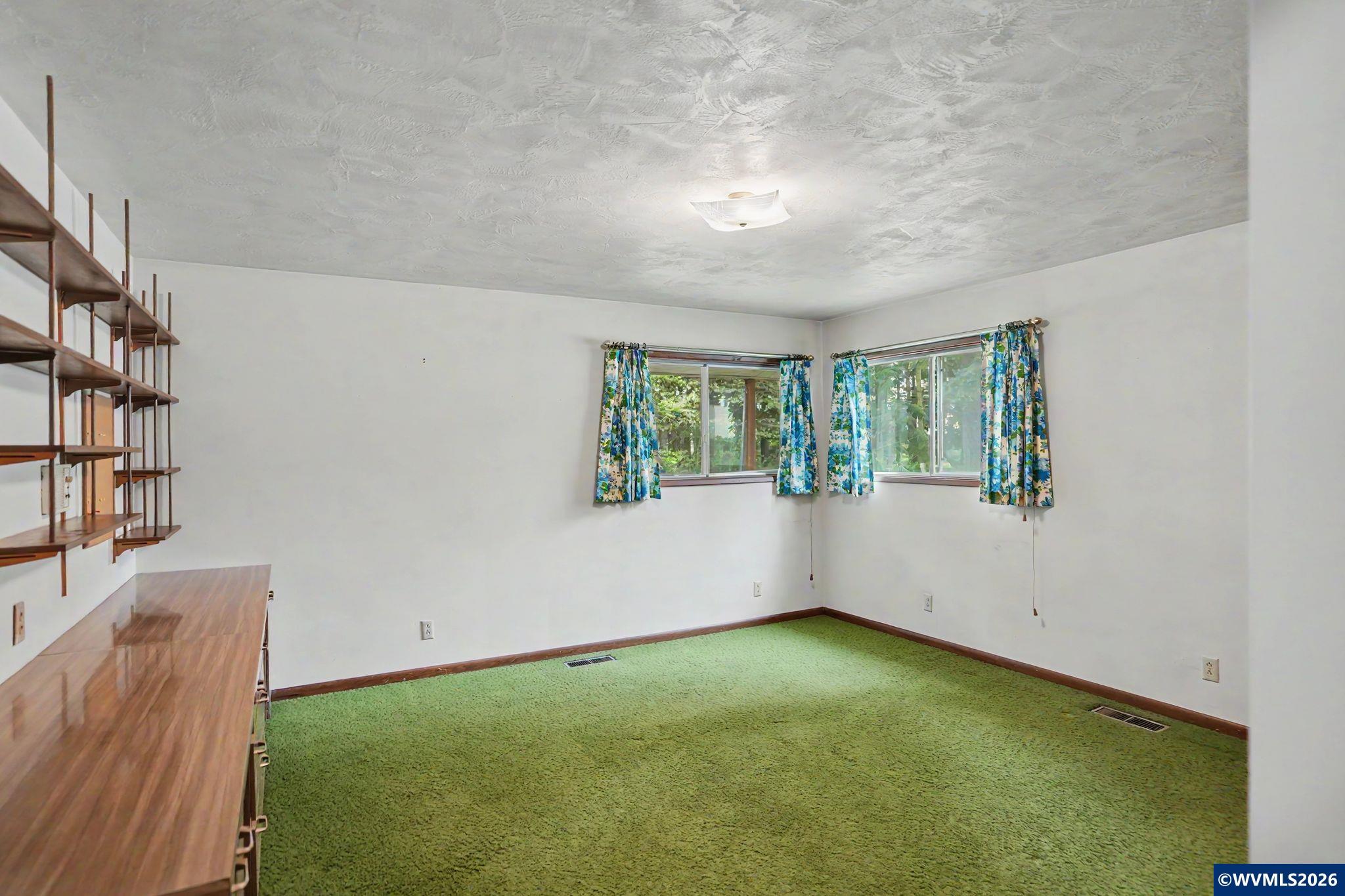 35861 Santiam Hwy SE