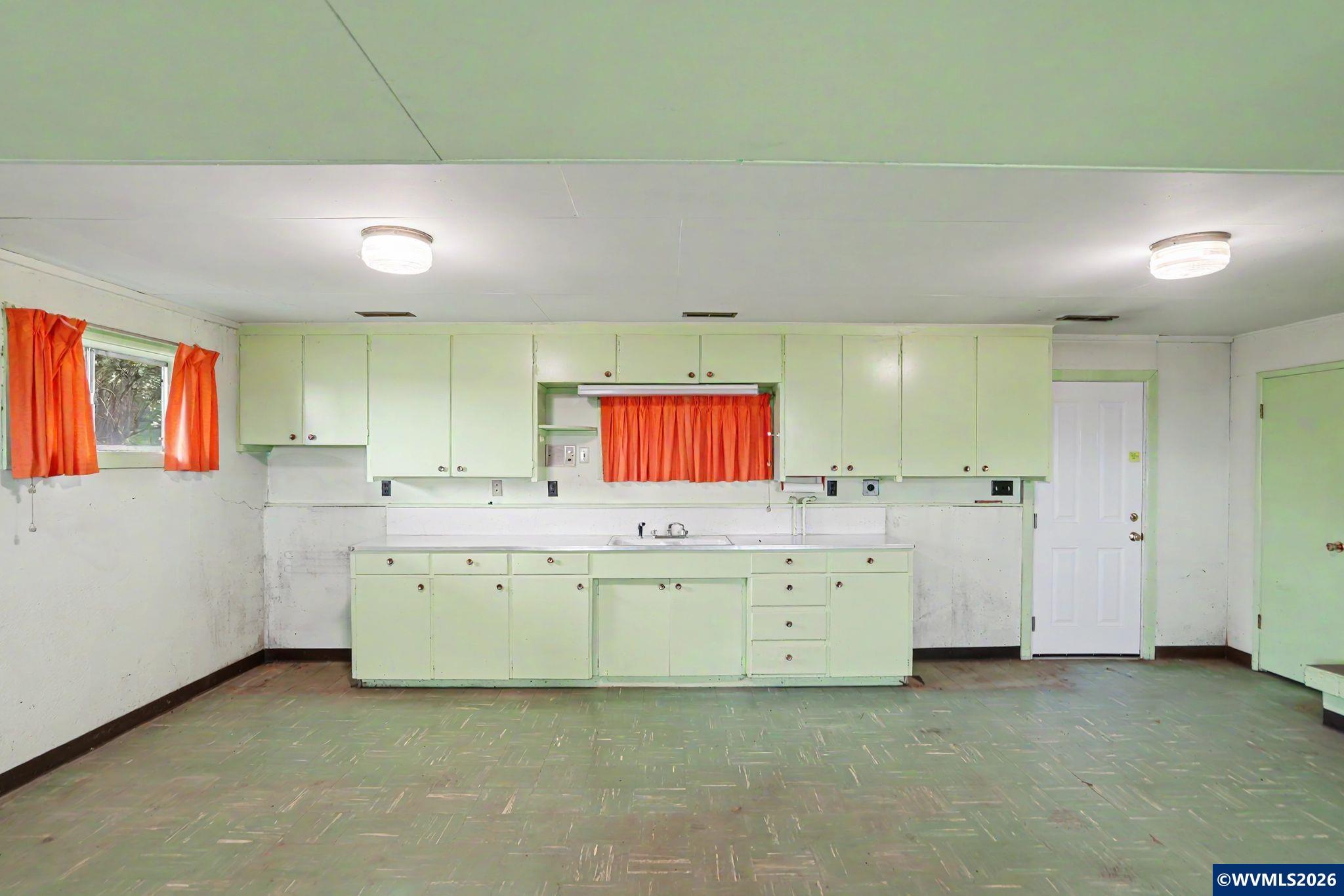 35861 Santiam Hwy SE