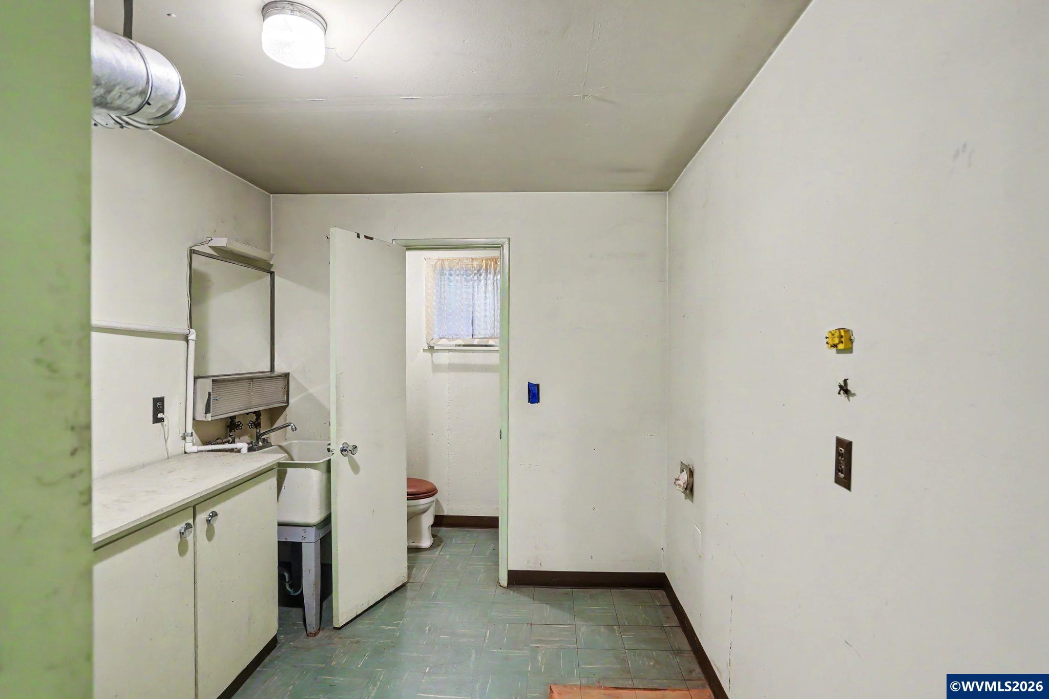 35861 Santiam Hwy SE