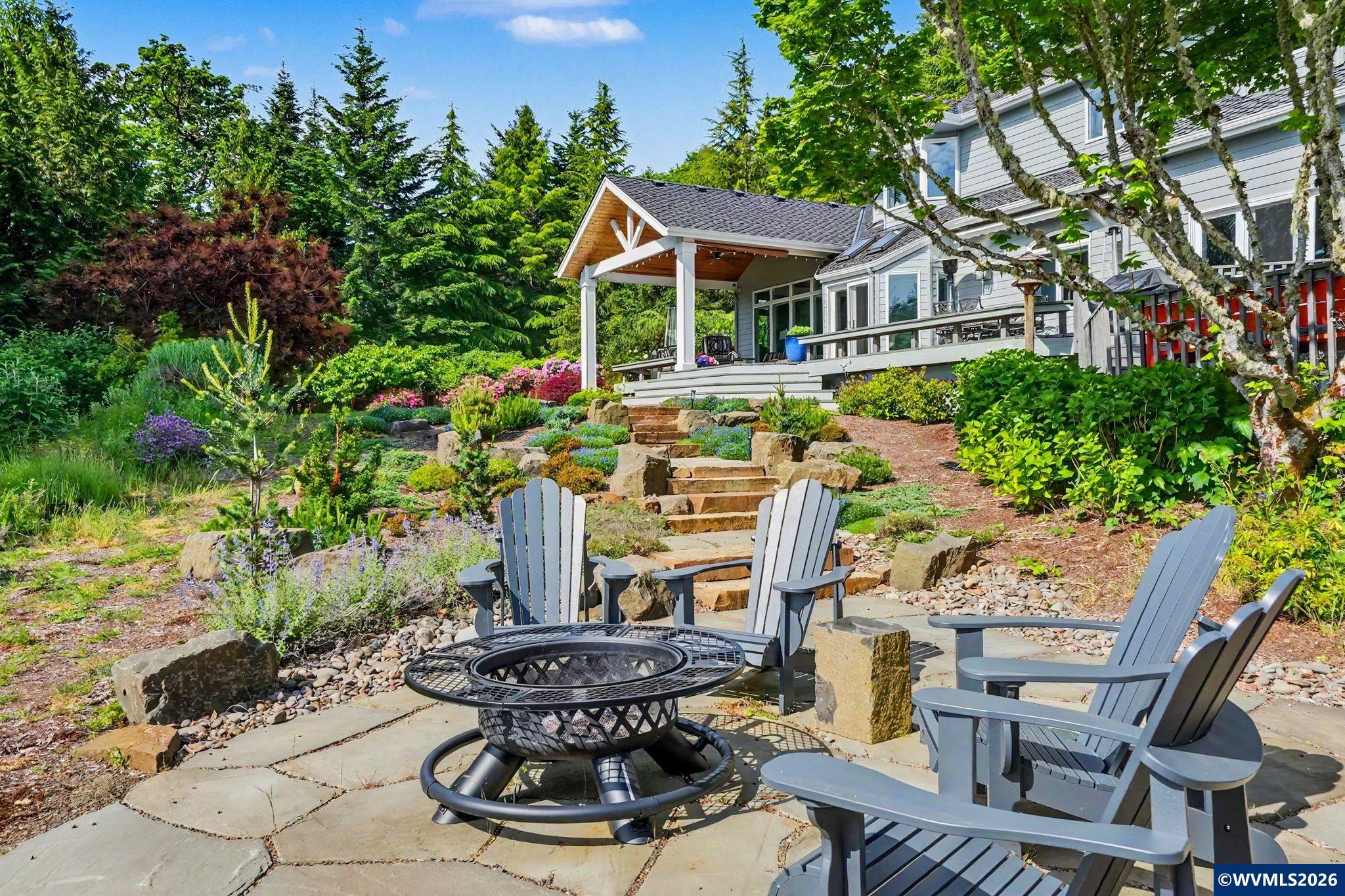 6445 NW Burgundy Dr