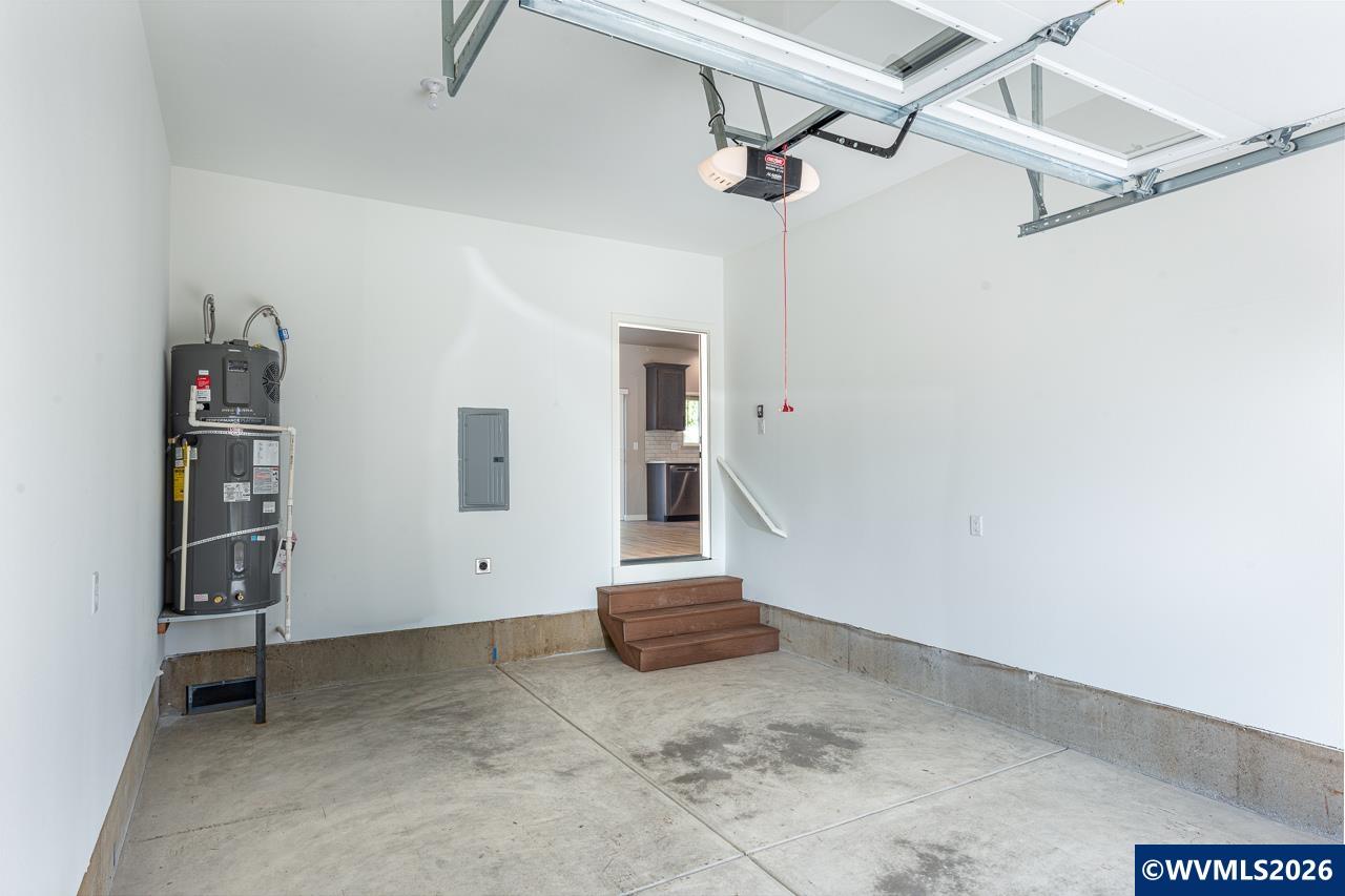 945 NW 10th St