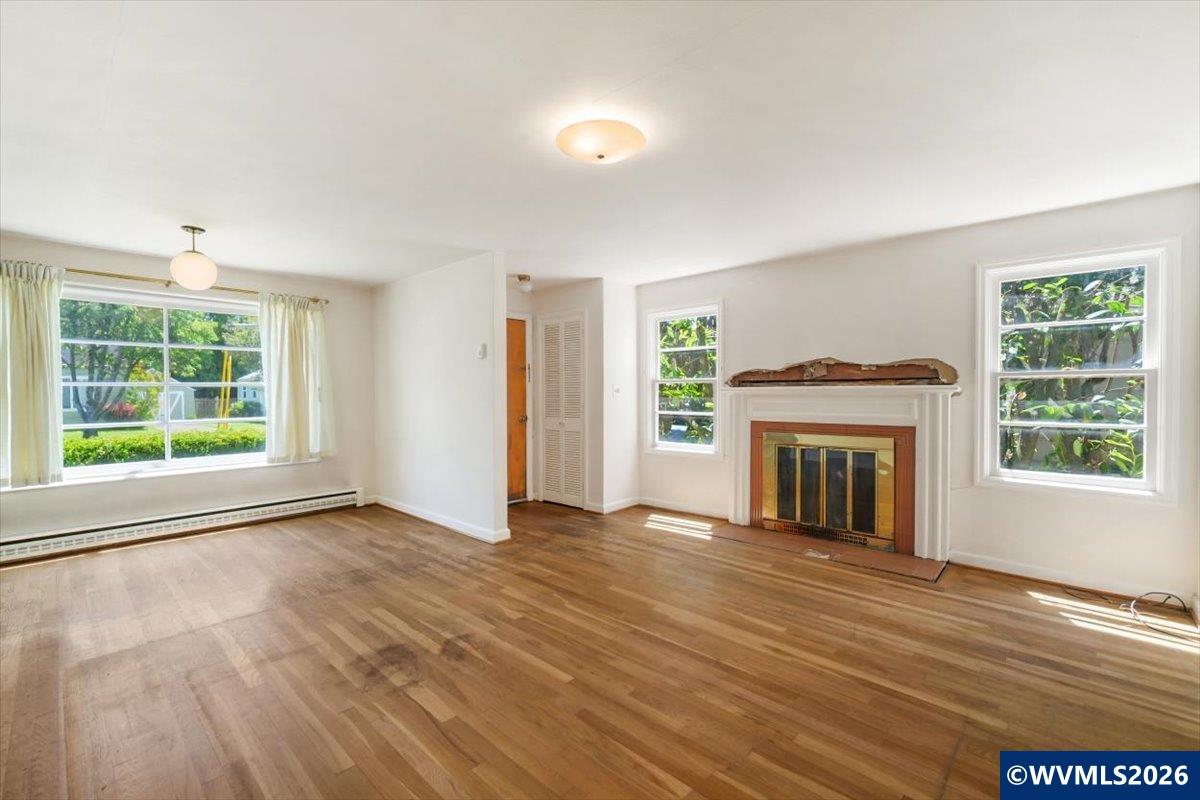 744 NW 17th St