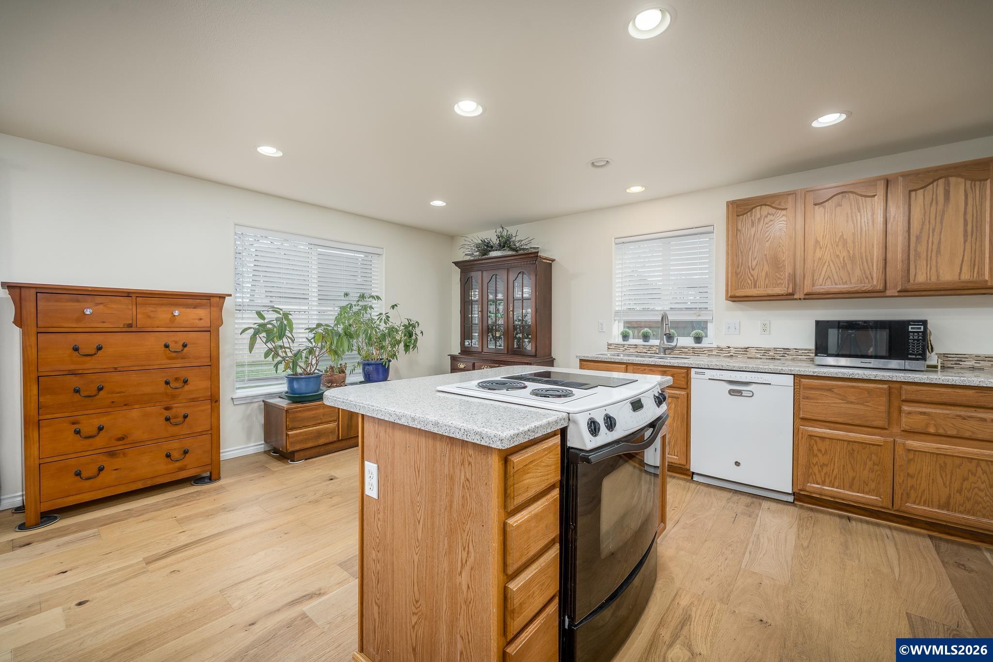 369 Pamela Ct
