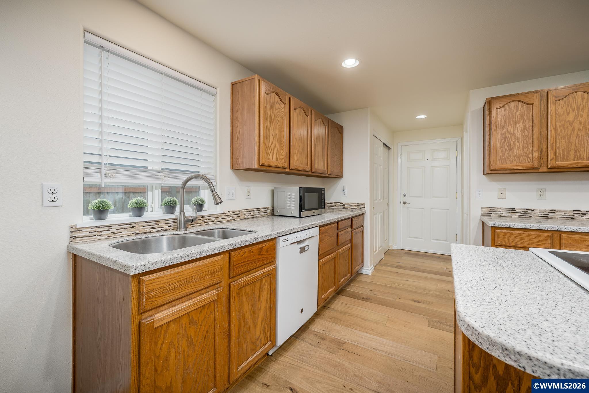 369 Pamela Ct
