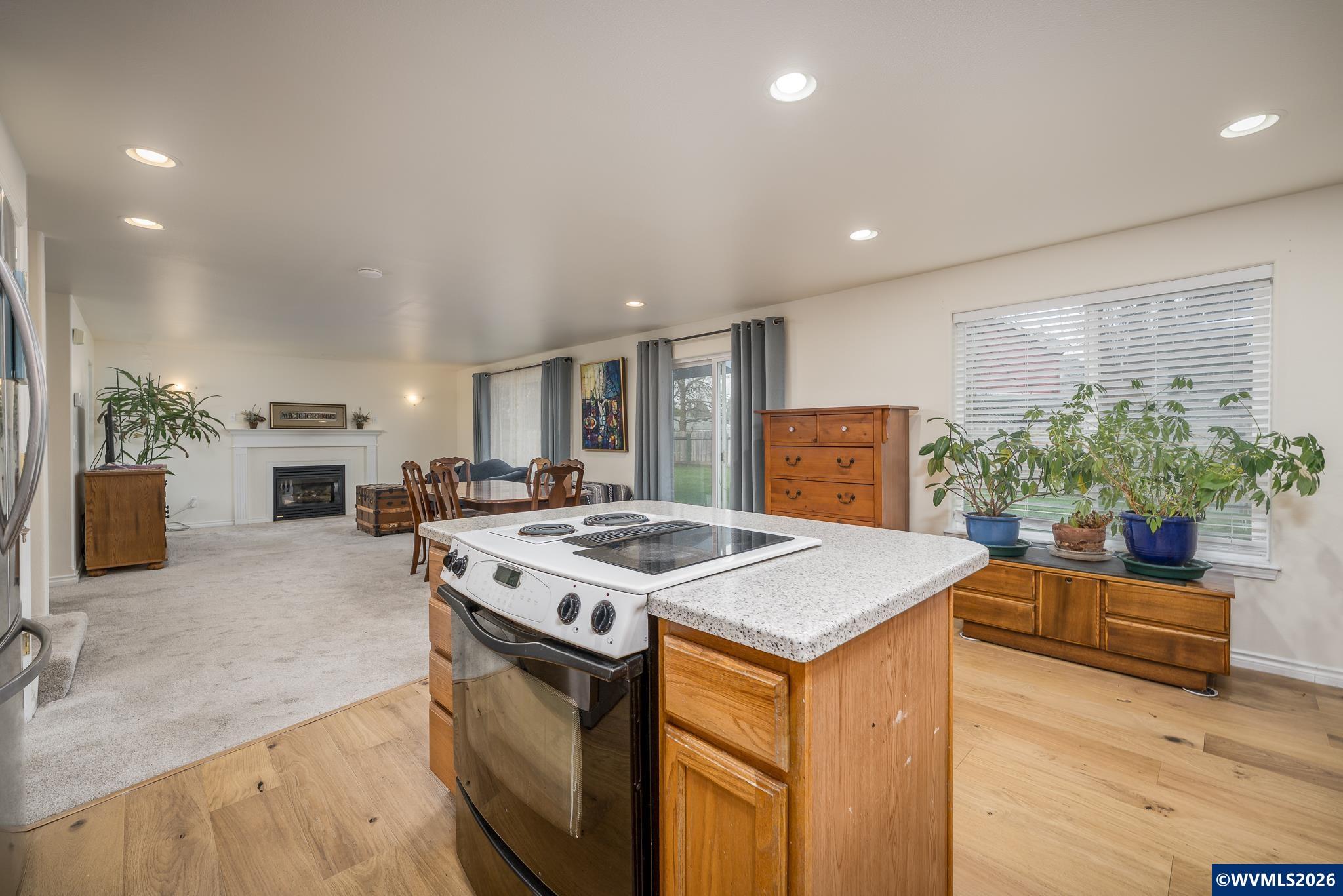 369 Pamela Ct