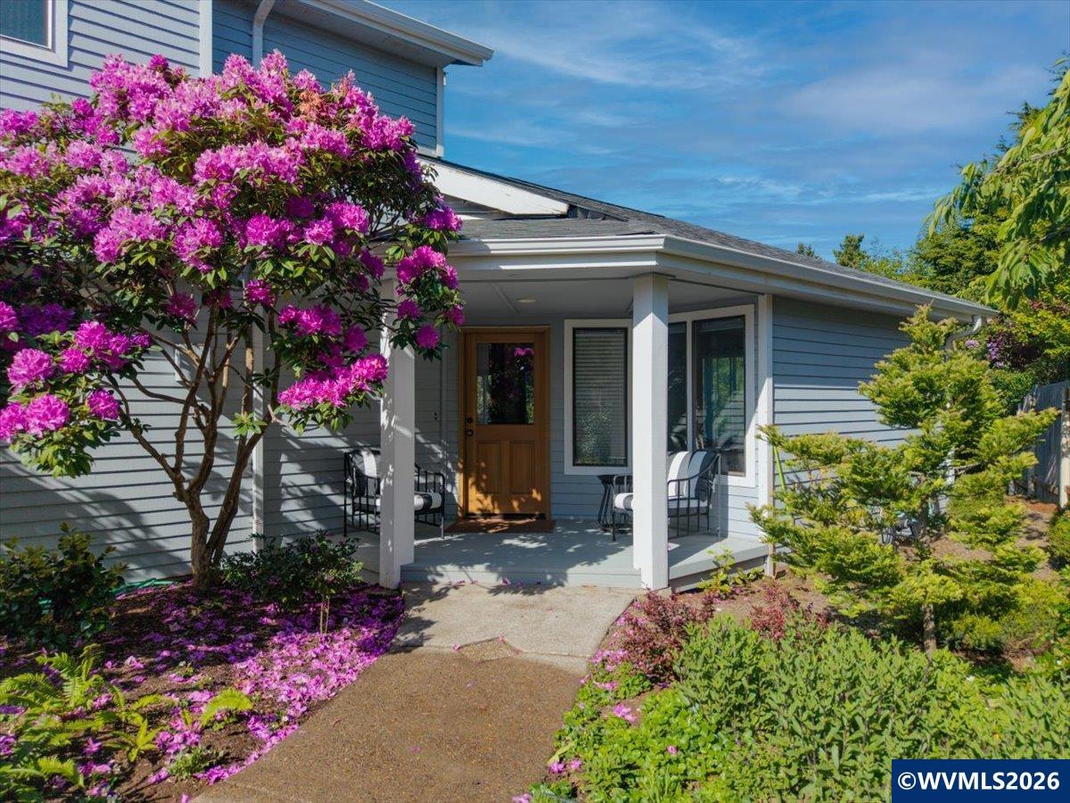 2015 NW Oceanview Dr