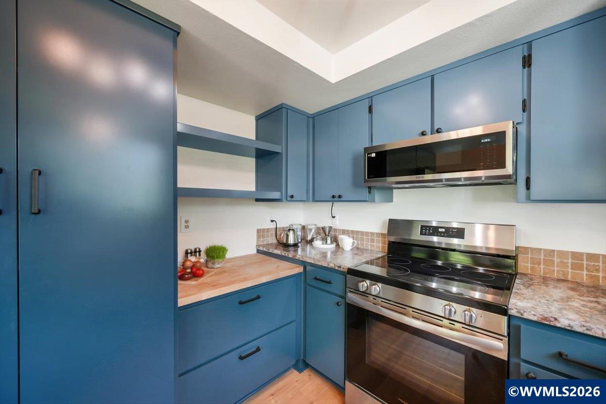 2015 NW Oceanview Dr
