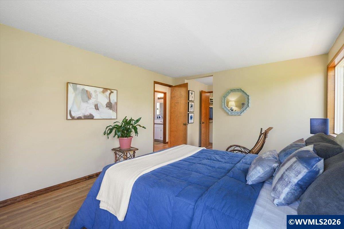 2015 NW Oceanview Dr