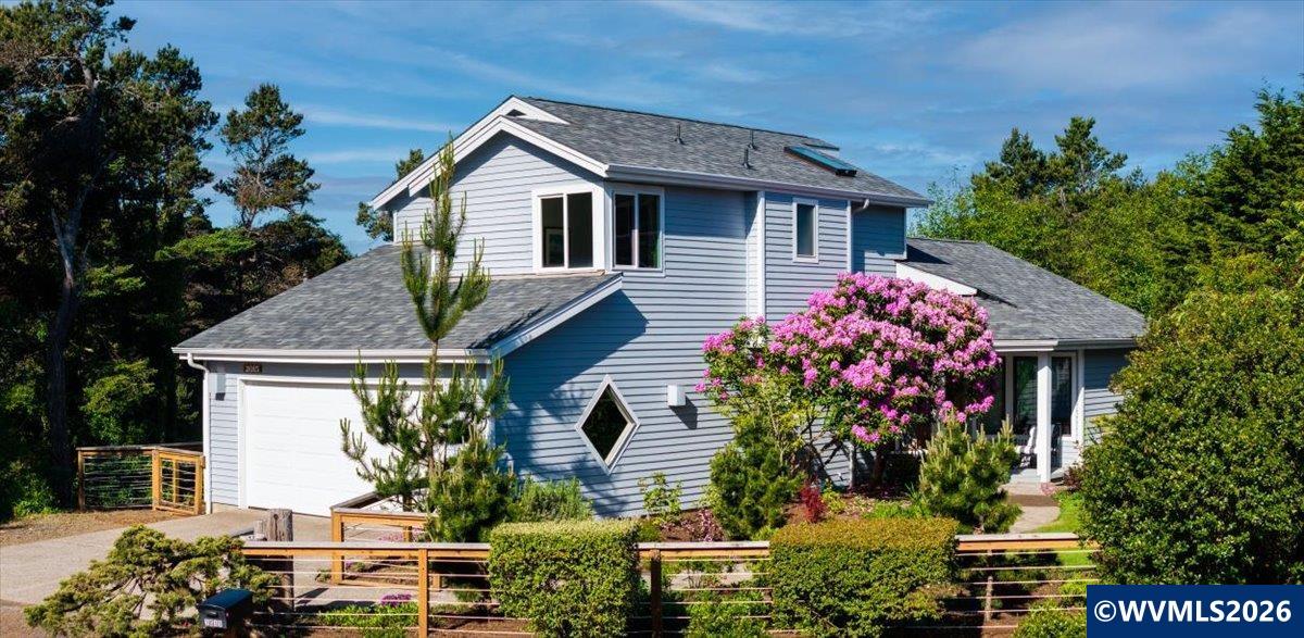 2015 NW Oceanview Dr