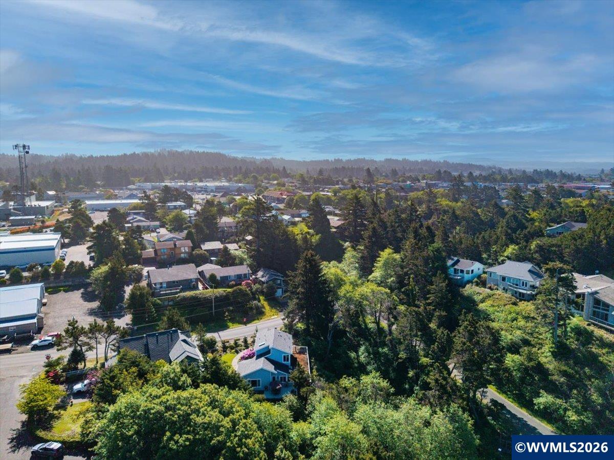 2015 NW Oceanview Dr