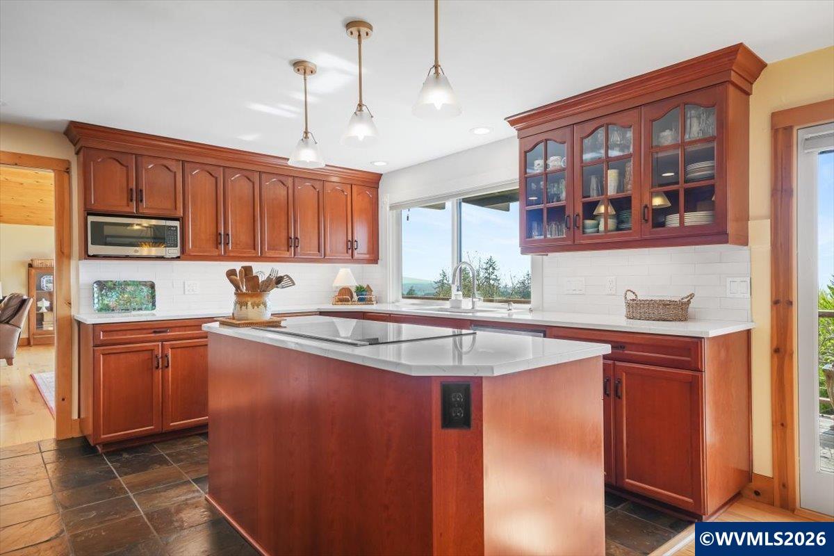 1340 NW Worden Cir
