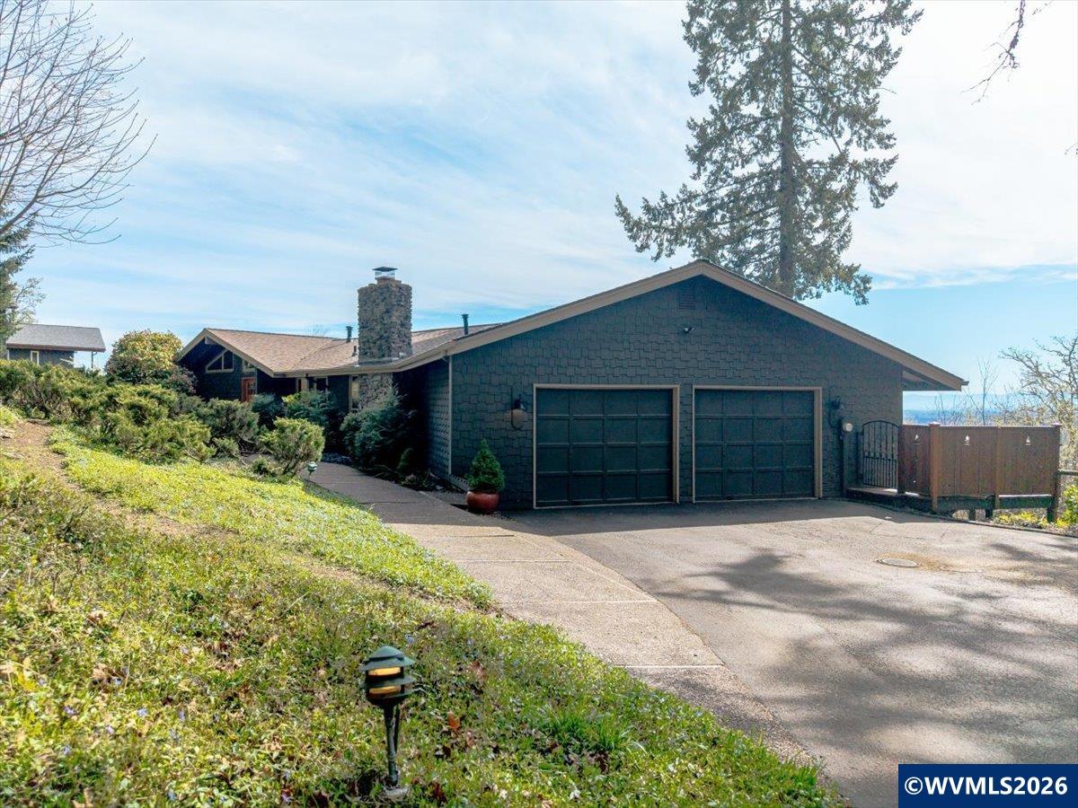 1340 NW Worden Cir