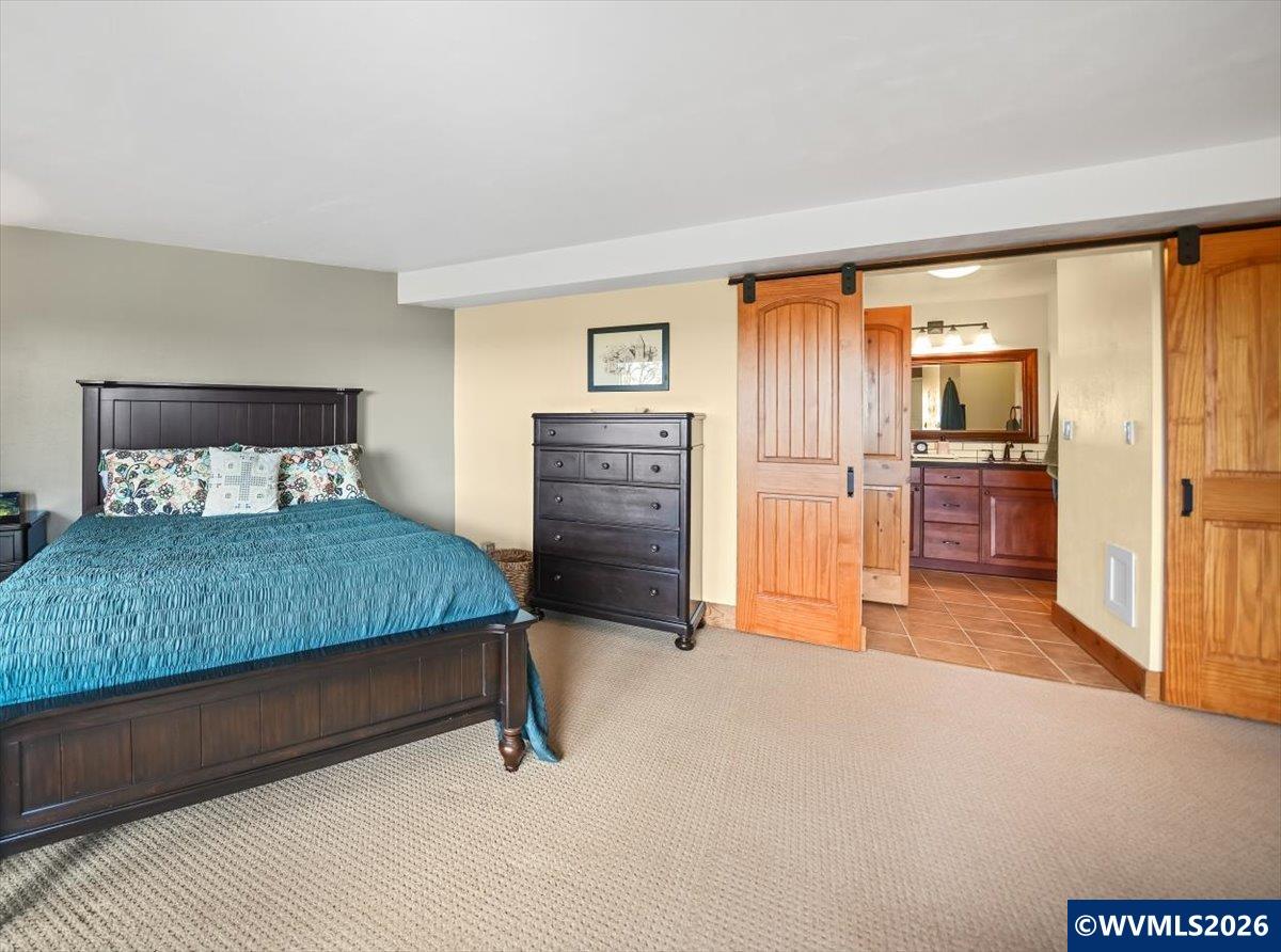 1340 NW Worden Cir