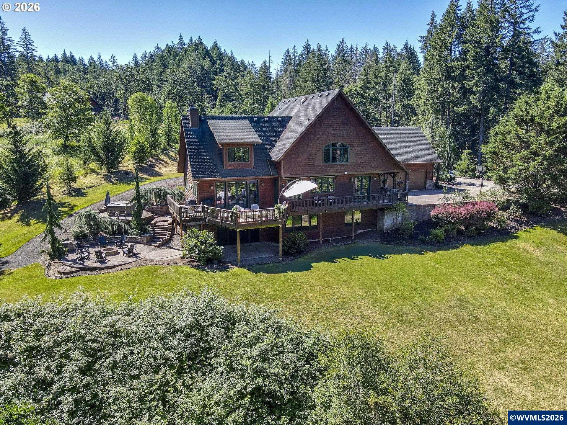 6415 NW Kestrel Hill Ln