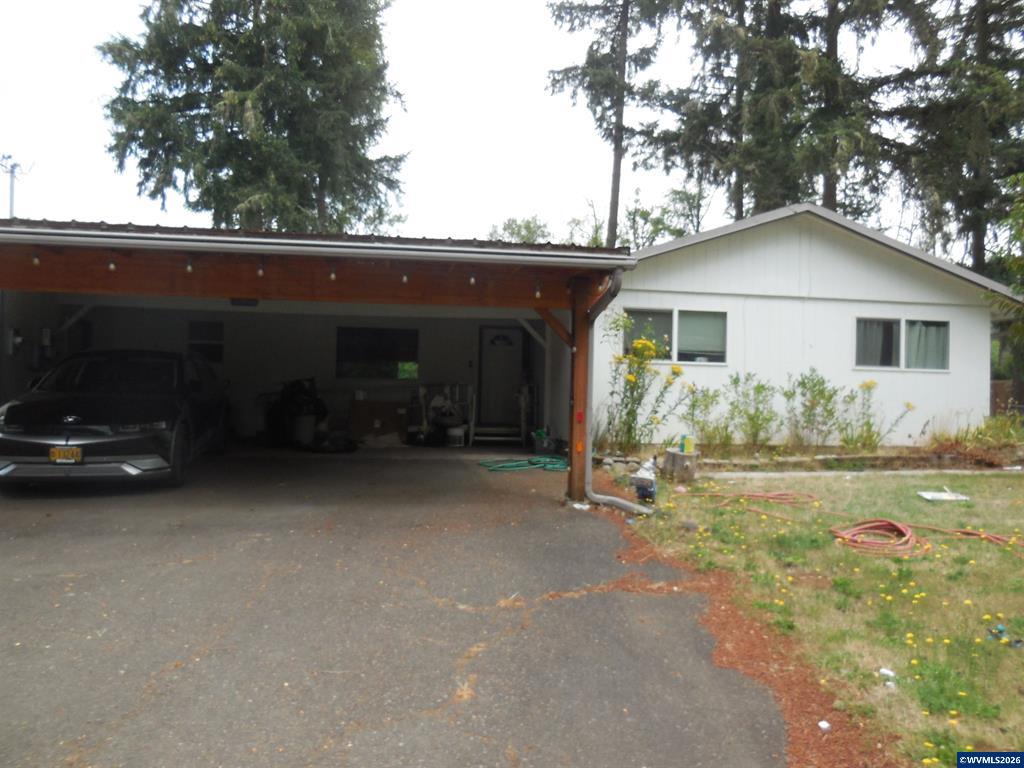 Riverfront home with boat ramp and shop 341 Locust St Lyons Oregon 3 bed 3 bath MLS 844136