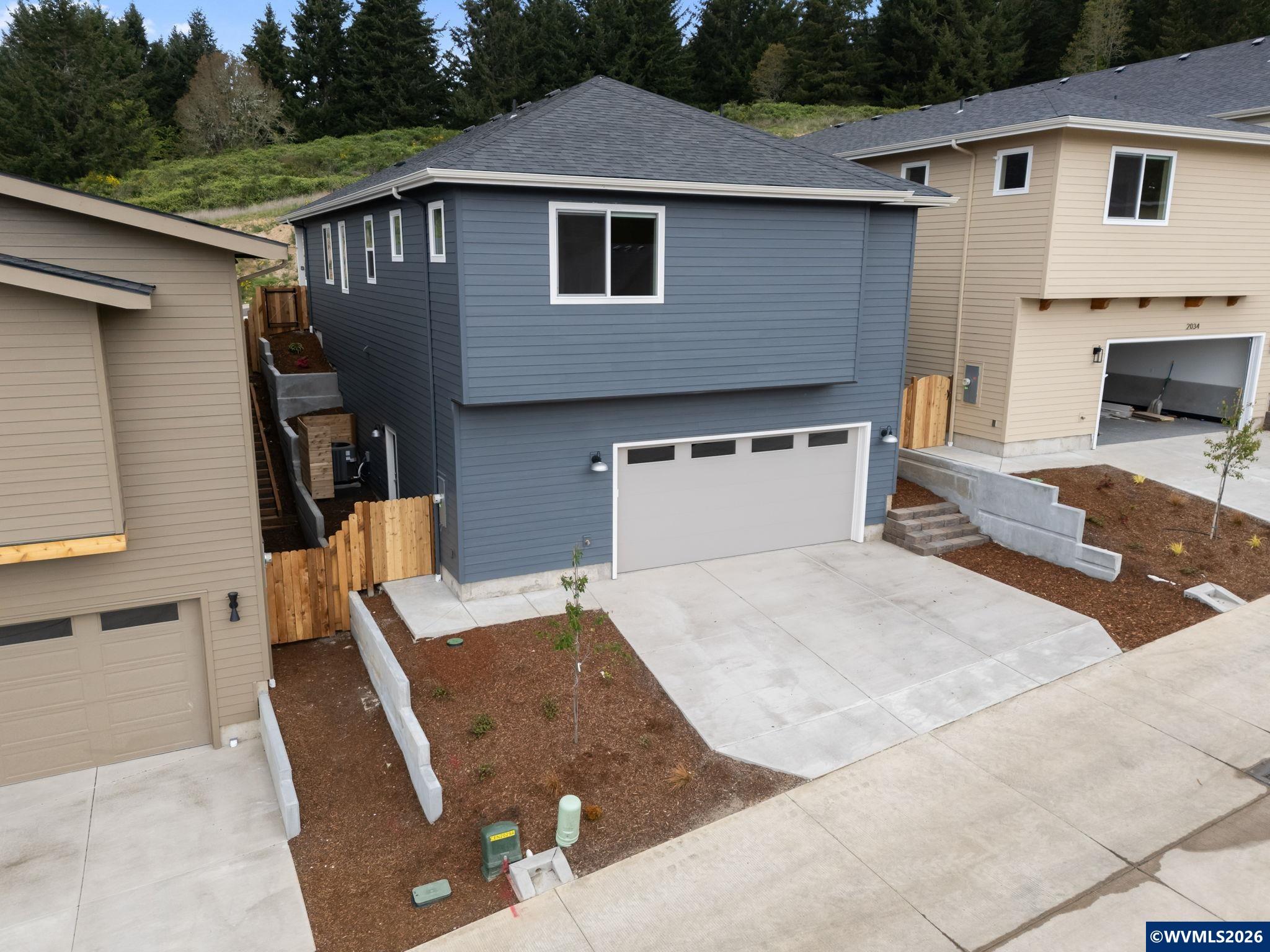 2044 NW Victory Av