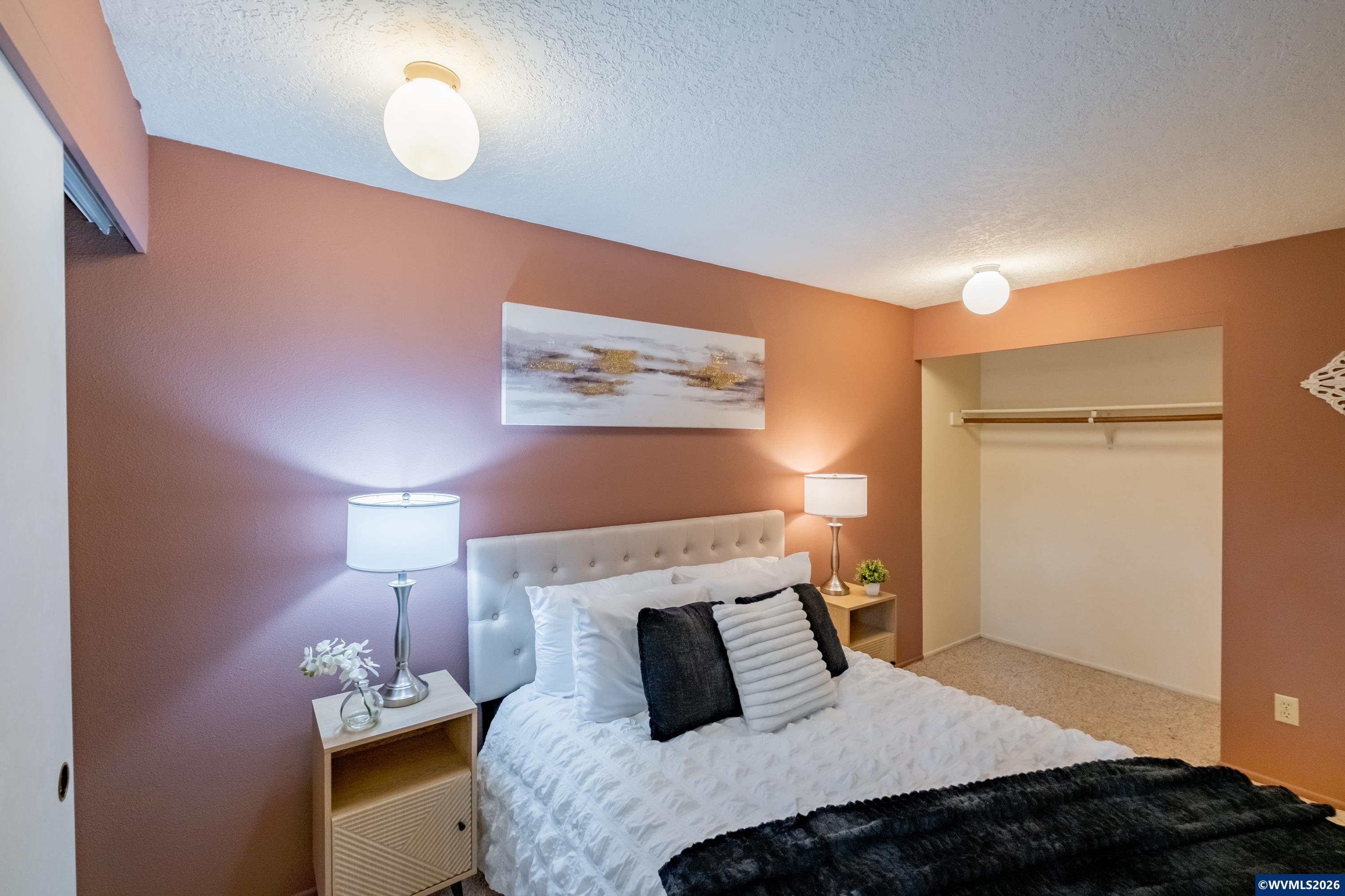 2600 NW Fireweed Pl