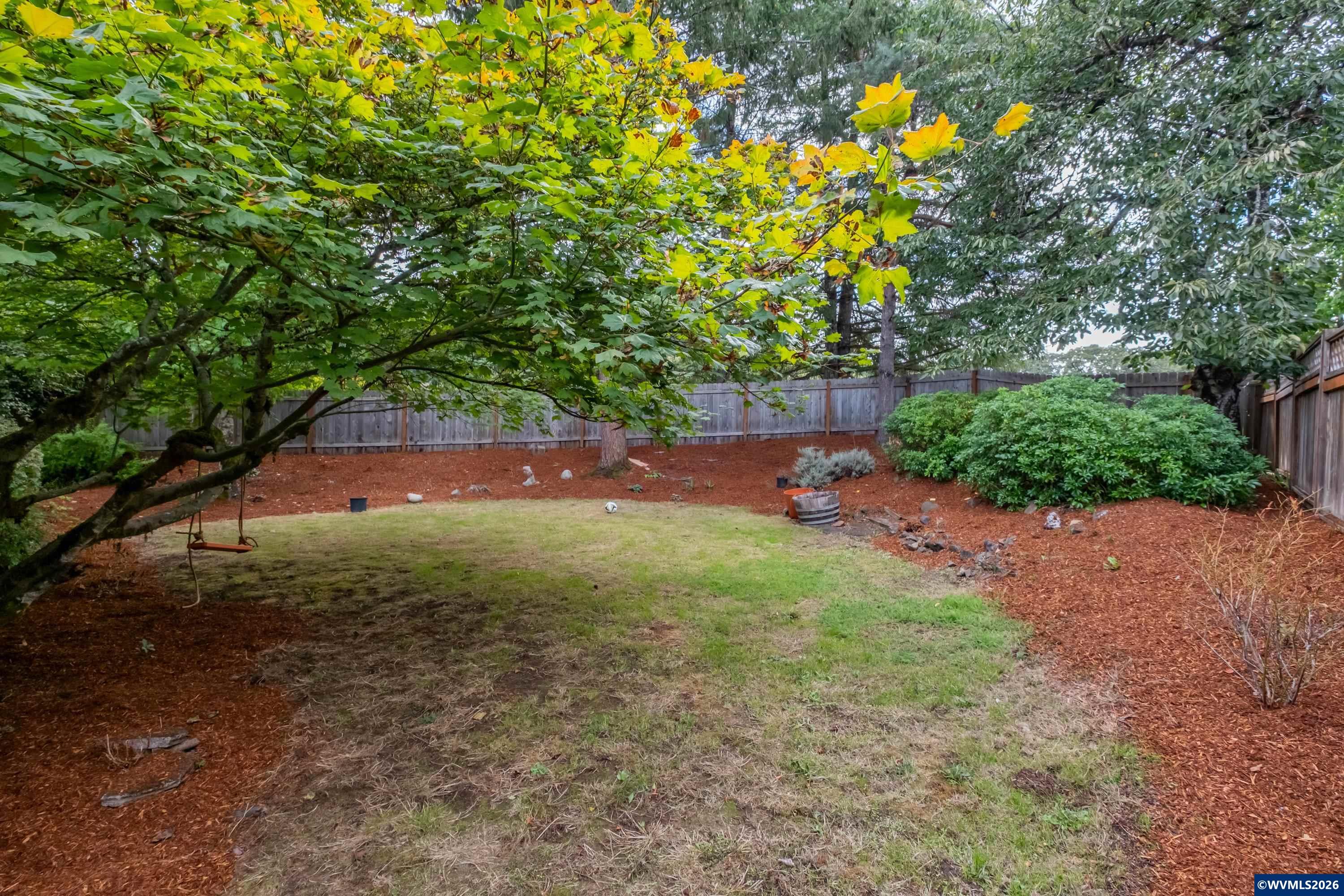 2600 NW Fireweed Pl