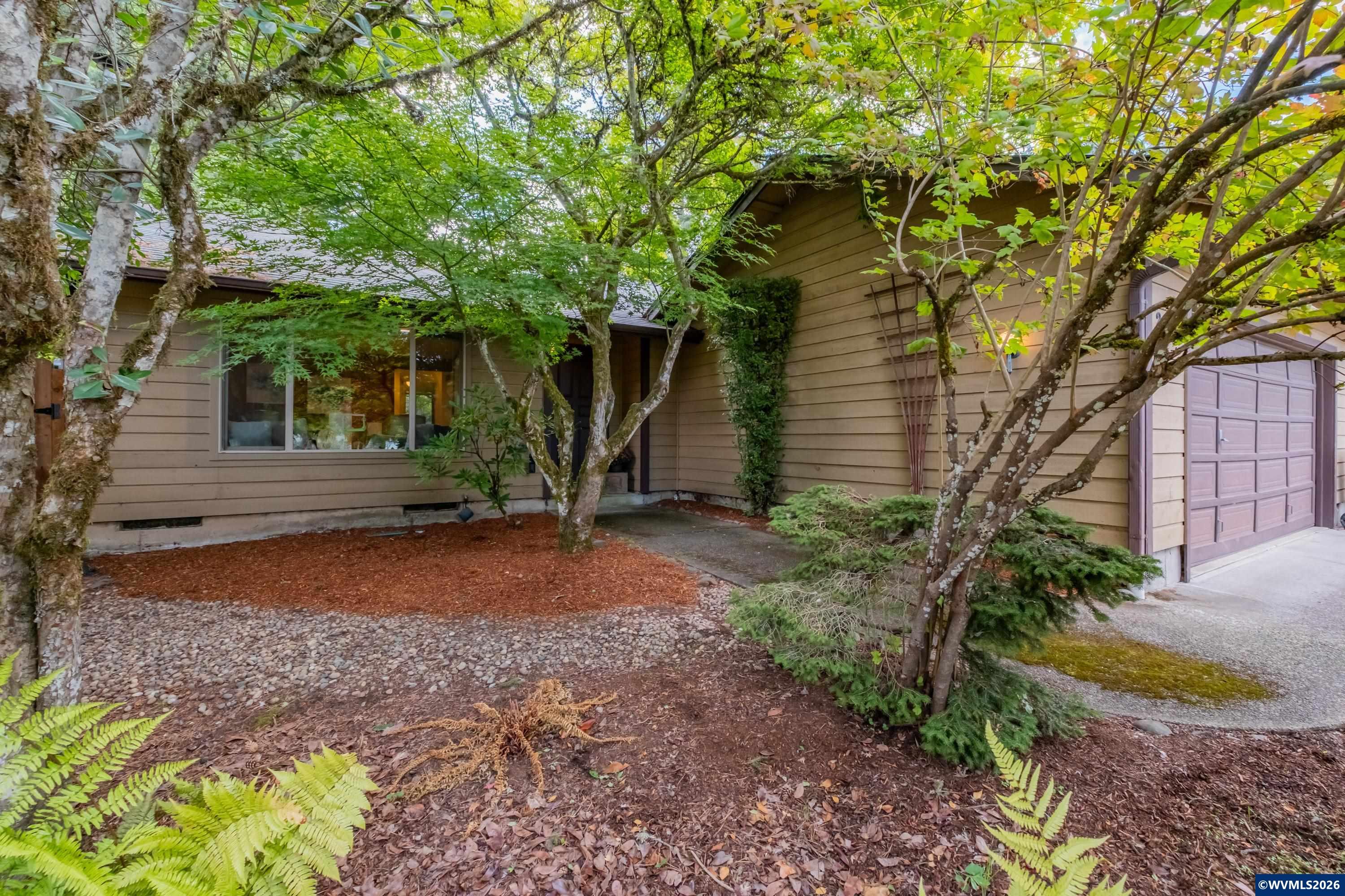 2600 NW Fireweed Pl