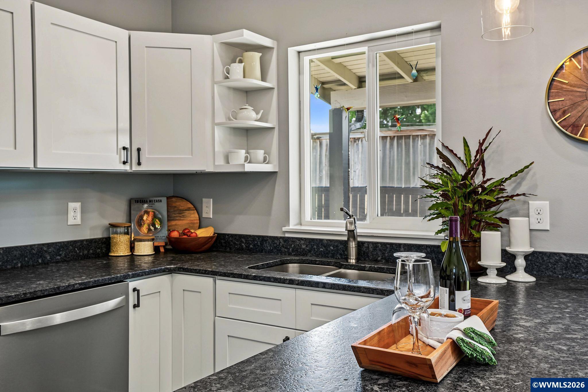 1004 36th Av SW