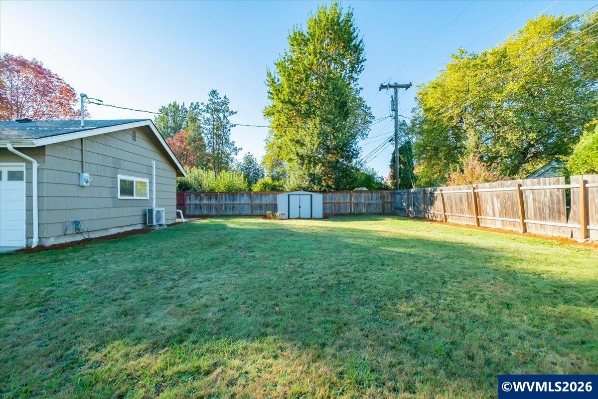 1208 NW Grant Av