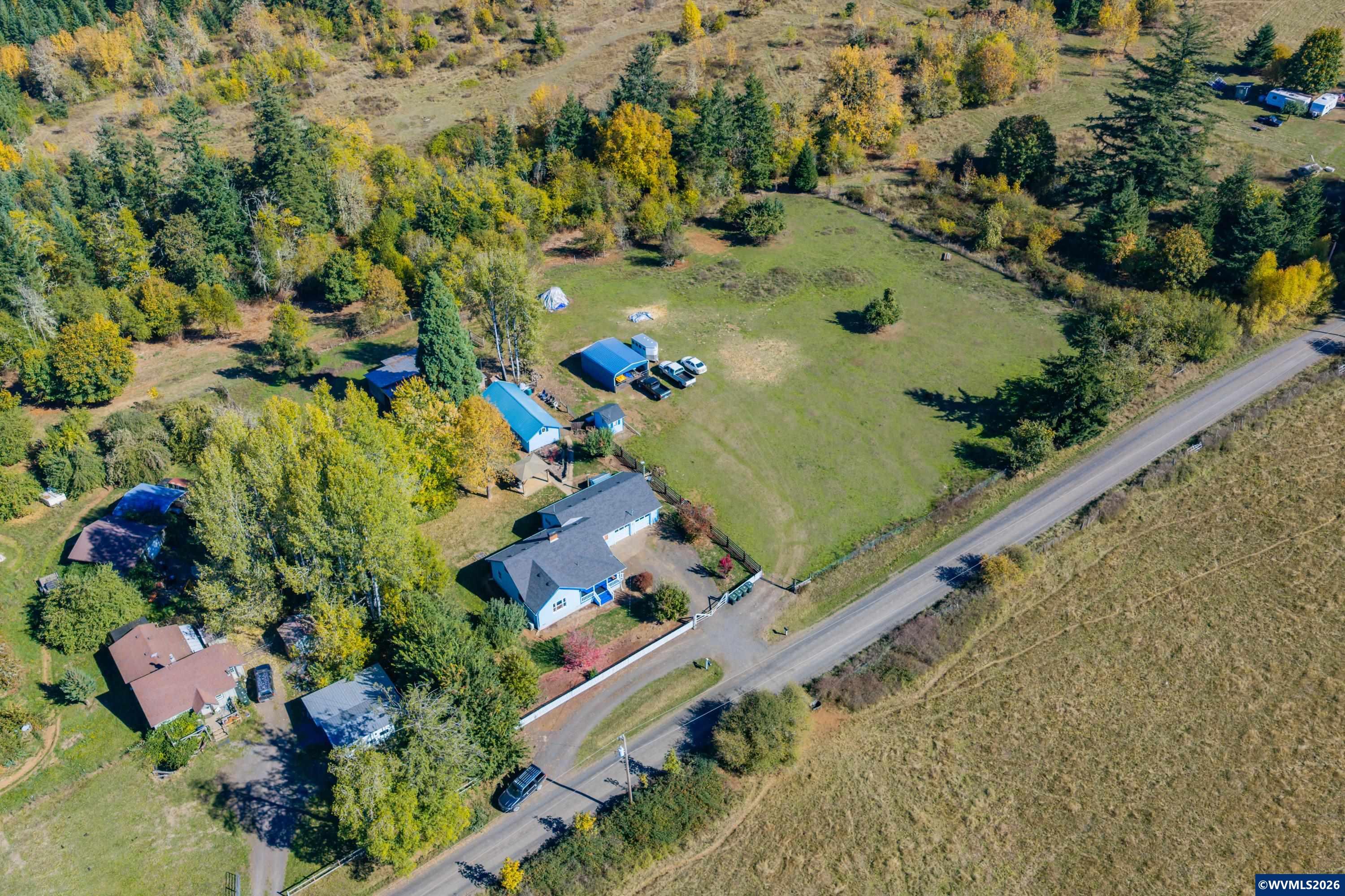 45979 Whiskey Butte Dr