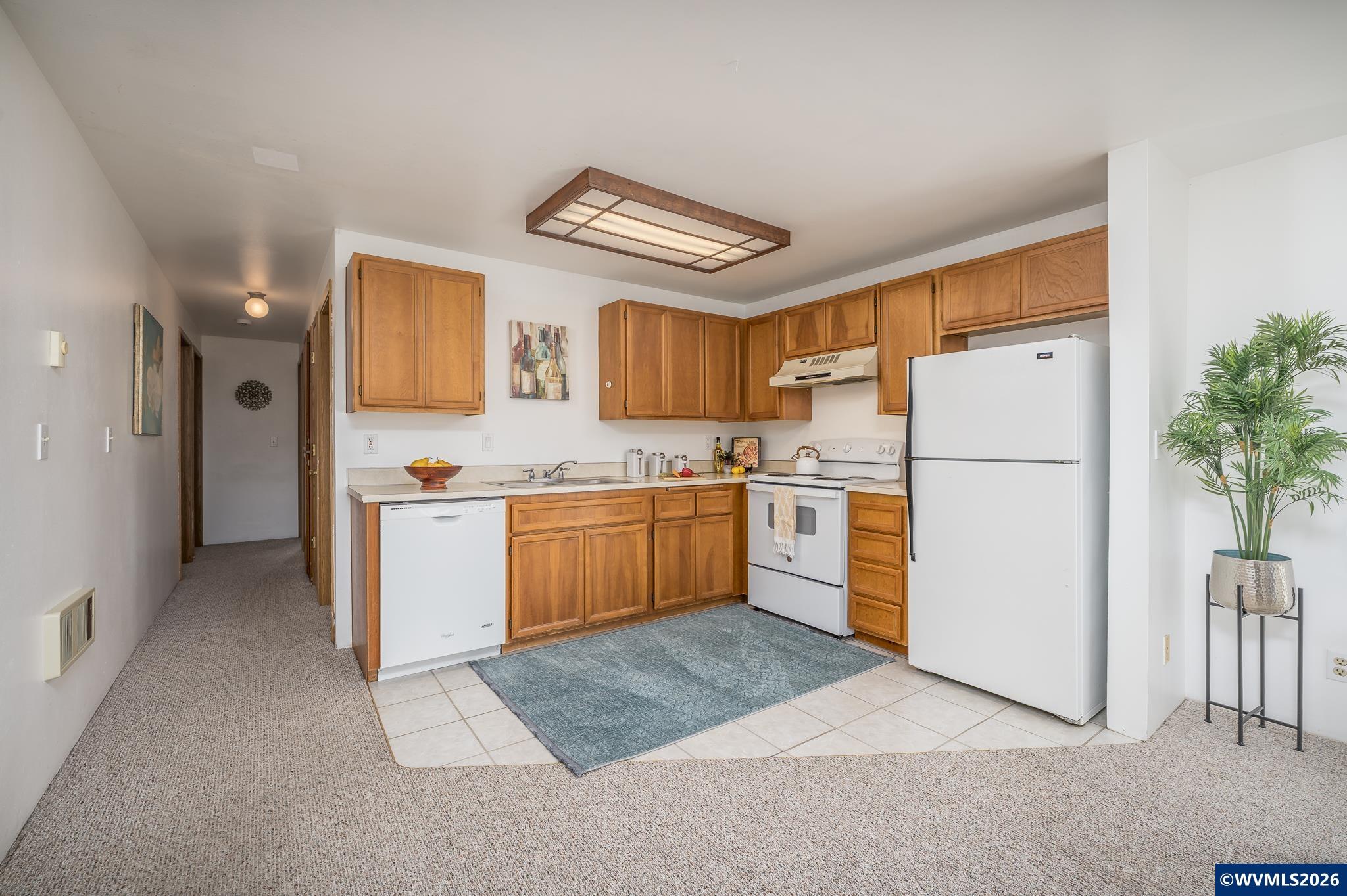 147 SW Wake Robin Av