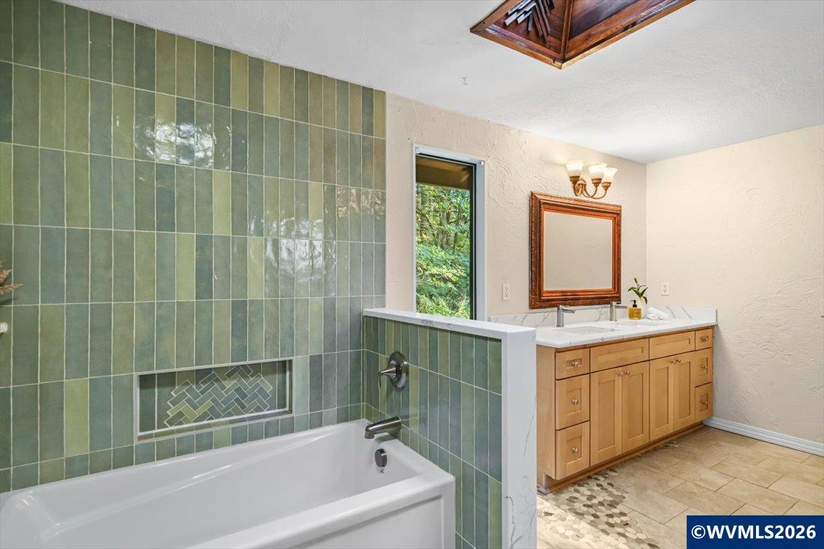 31756 Whitman Wy
