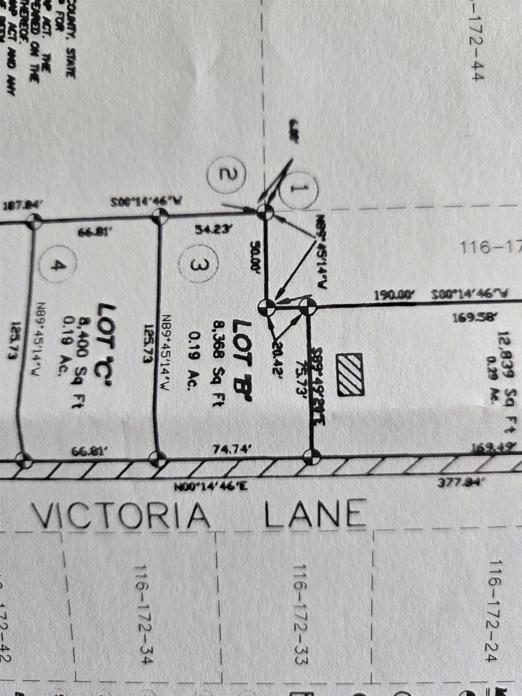 000 Victoria Lane photo 3
