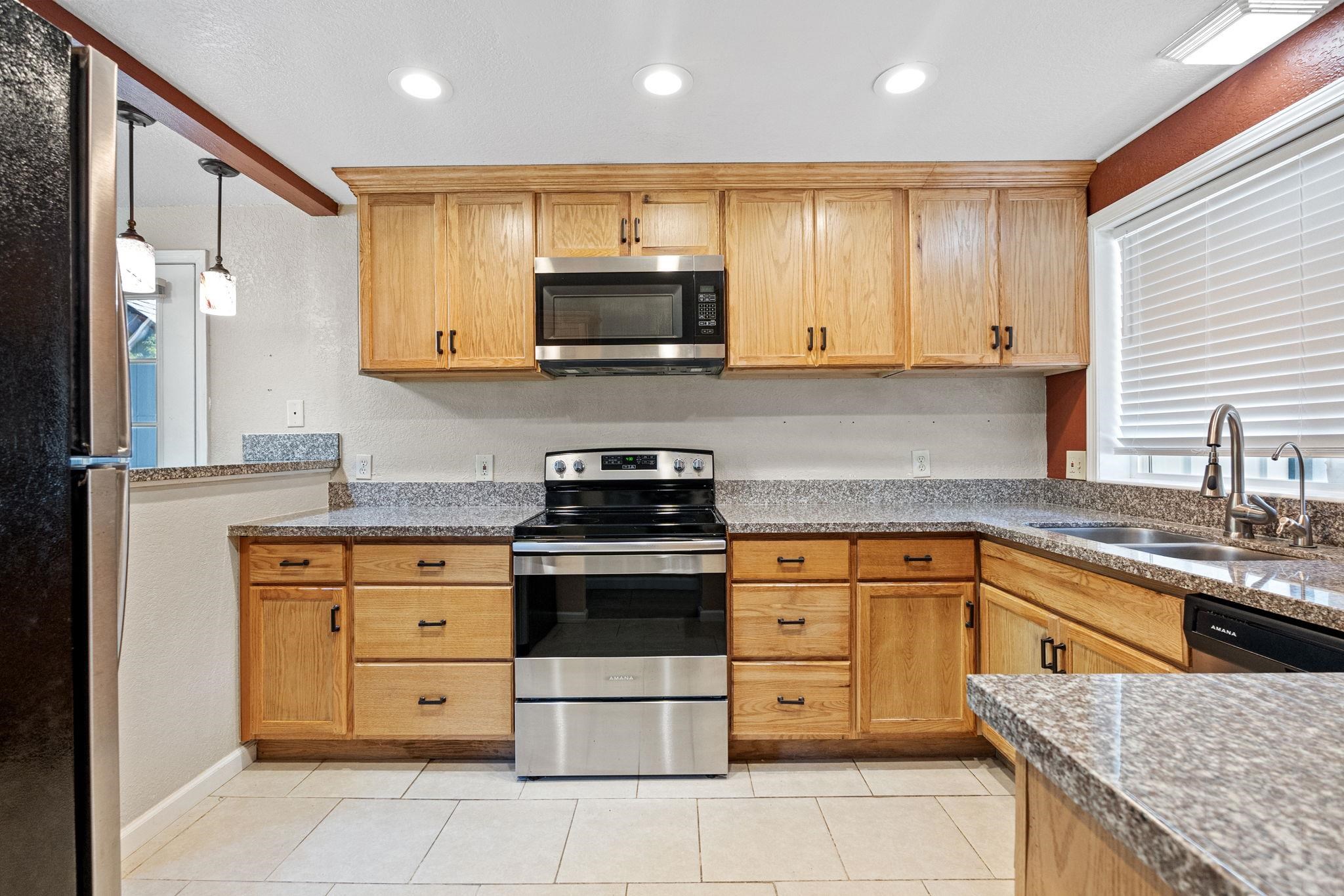 2131 Collins Road photo 2