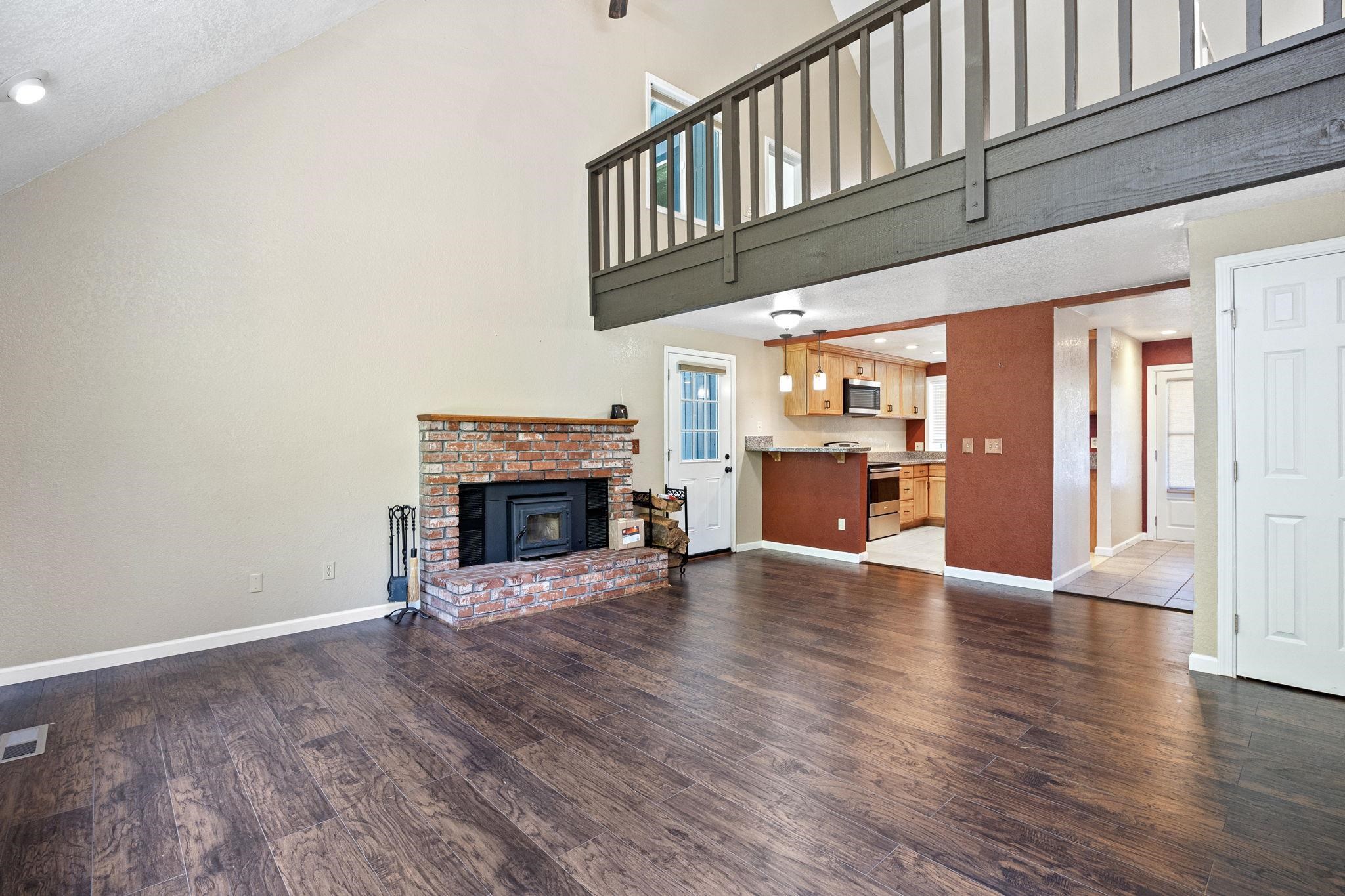 2131 Collins Road photo 6