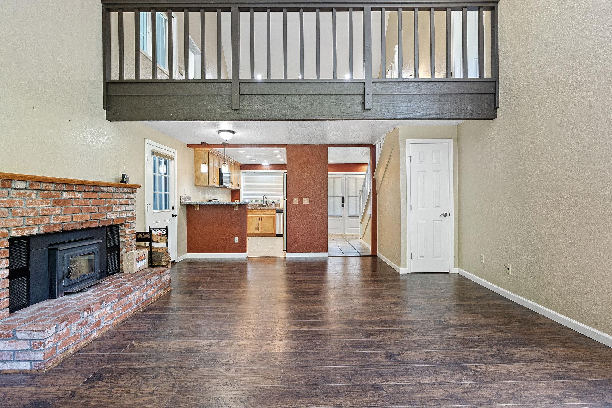 2131 Collins Road photo 9
