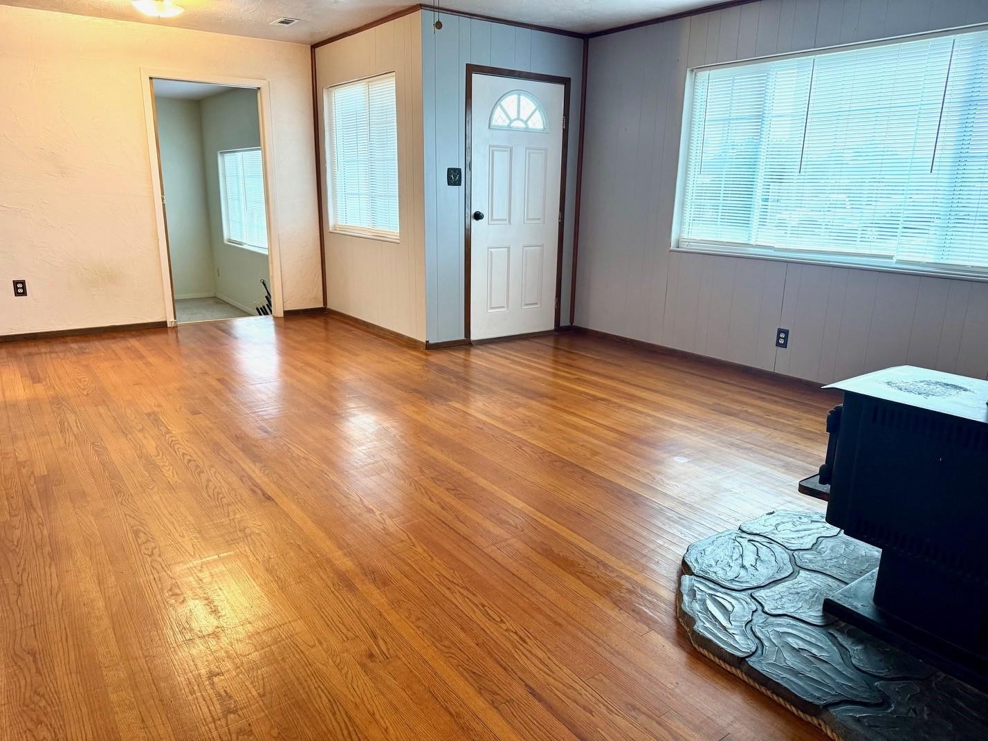220 W Condor Street photo 3