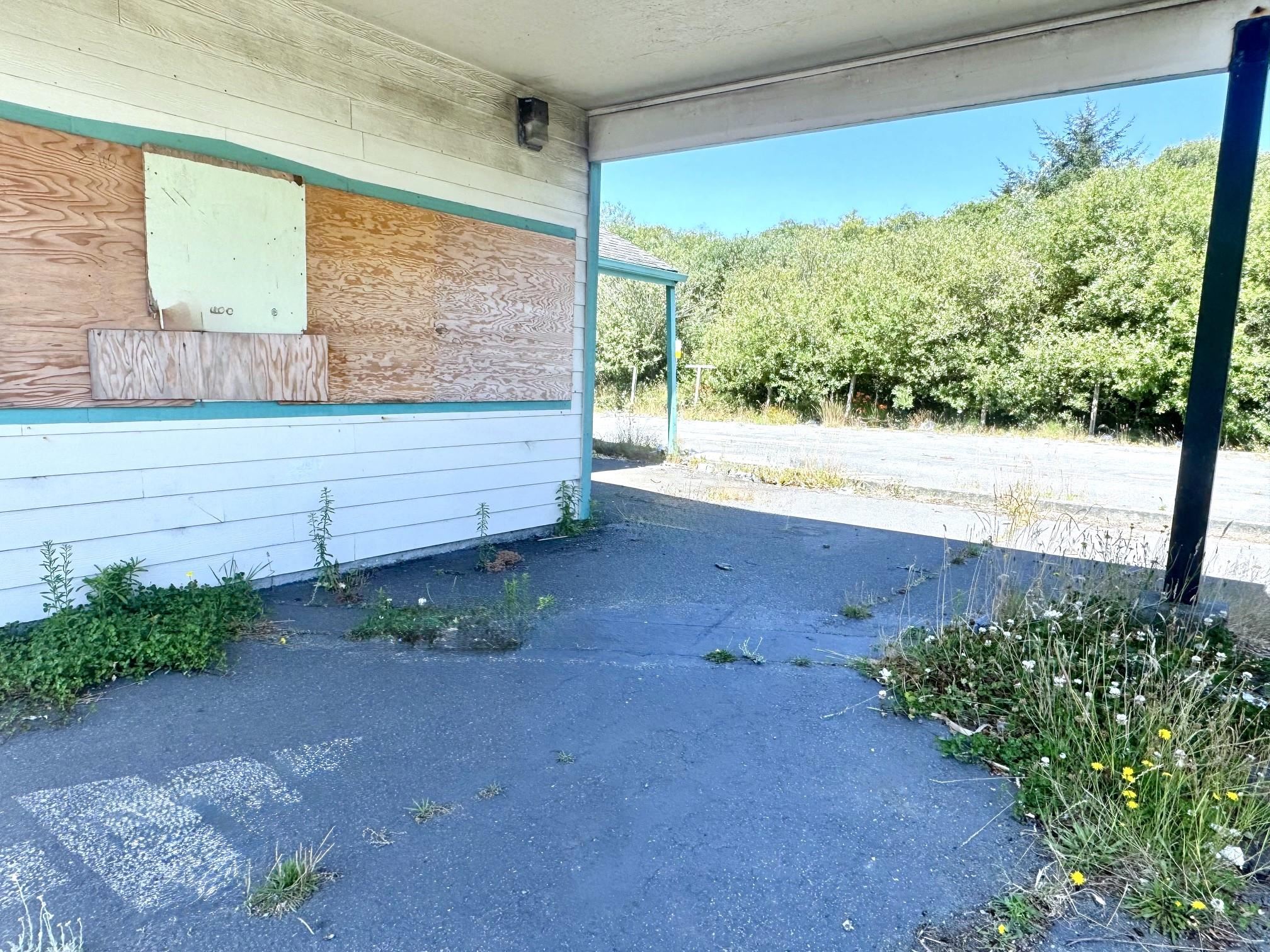 309 US Hwy 101 South photo 5