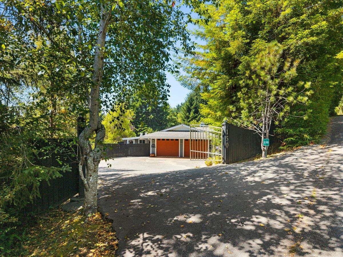 150 Ocean Heights Way photo 3