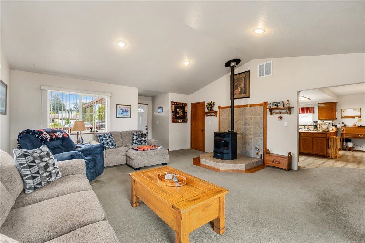 2619 Nickel Avenue photo 8