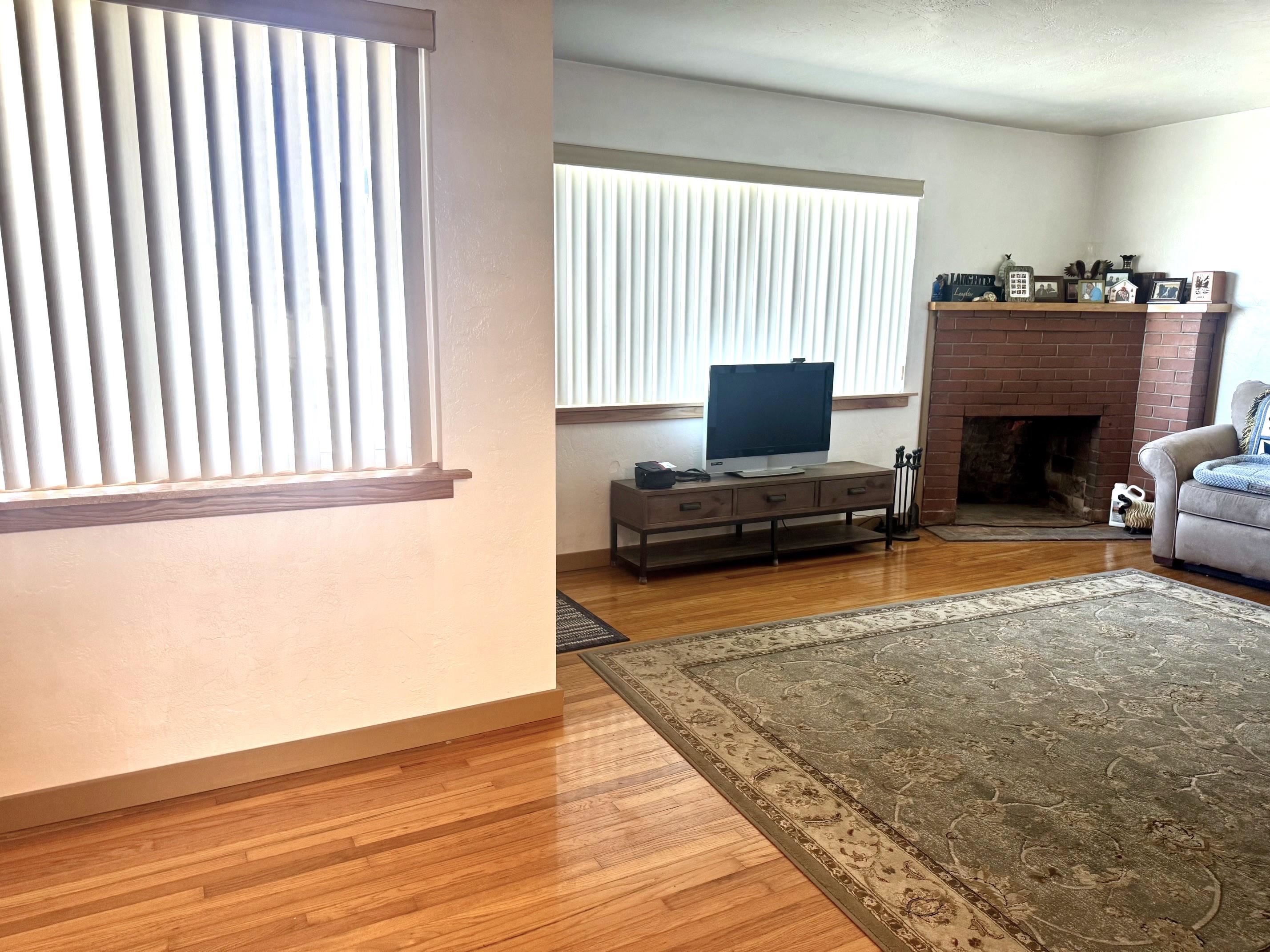 1414 Gainard Street photo 2
