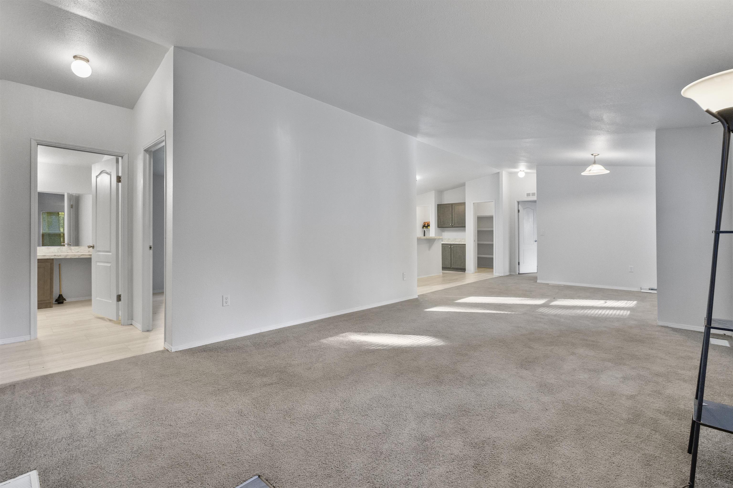 1100 Carole Lane photo 3