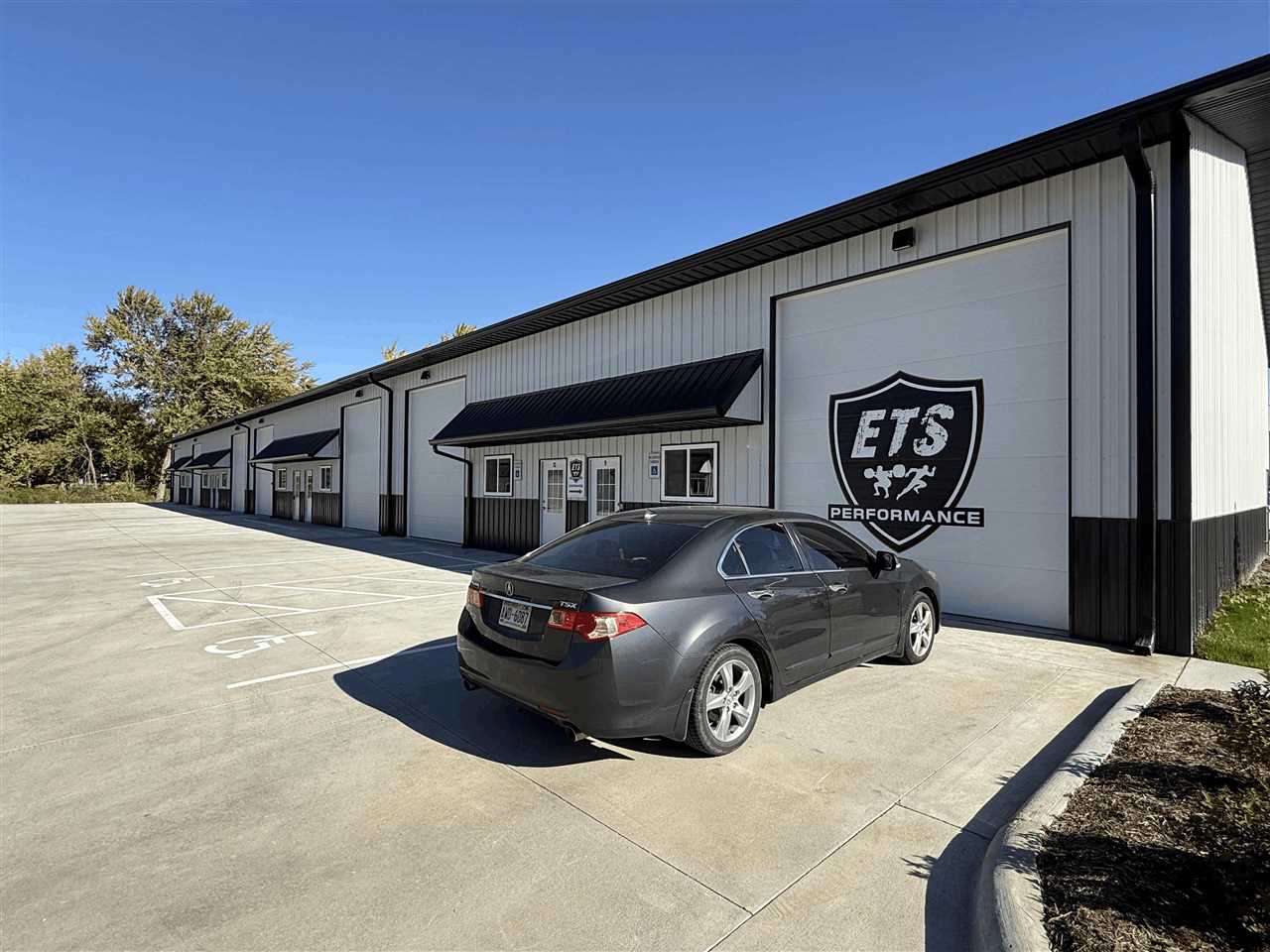 1650 Willow Creek Dr #1-3 IowaCity IA 52246